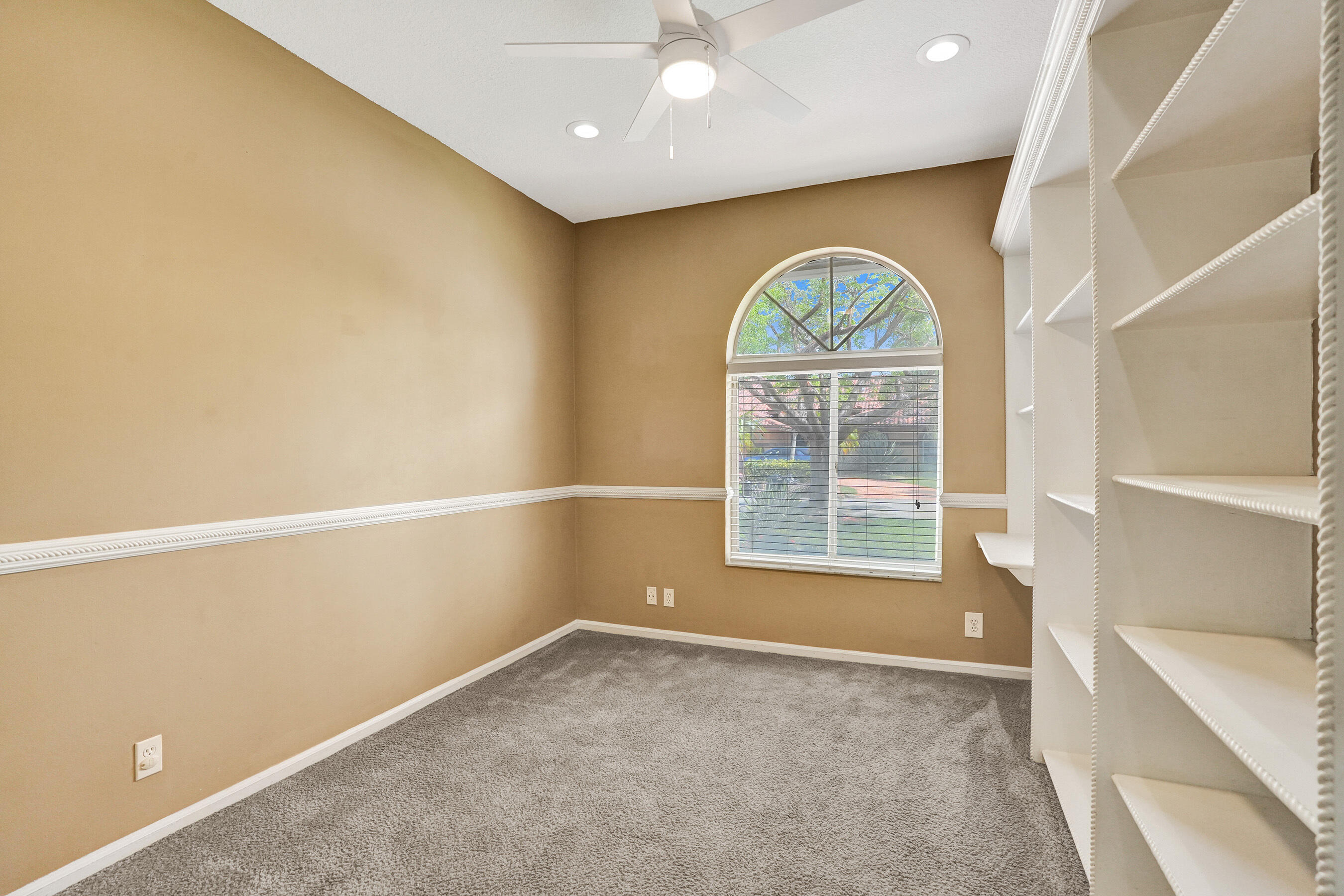 10304 Nw 50th Court Property Photo 33