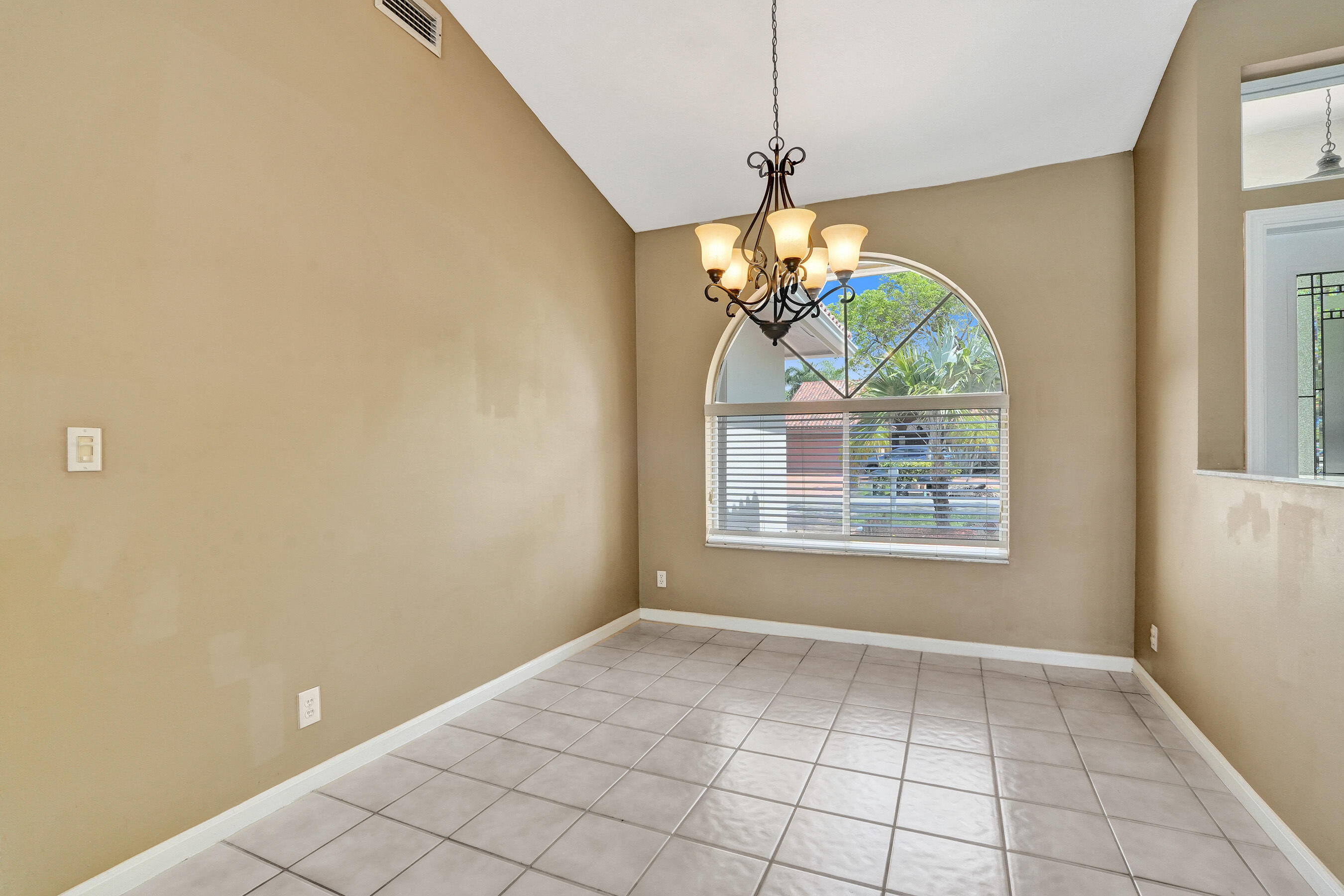 10304 Nw 50th Court Property Photo 36