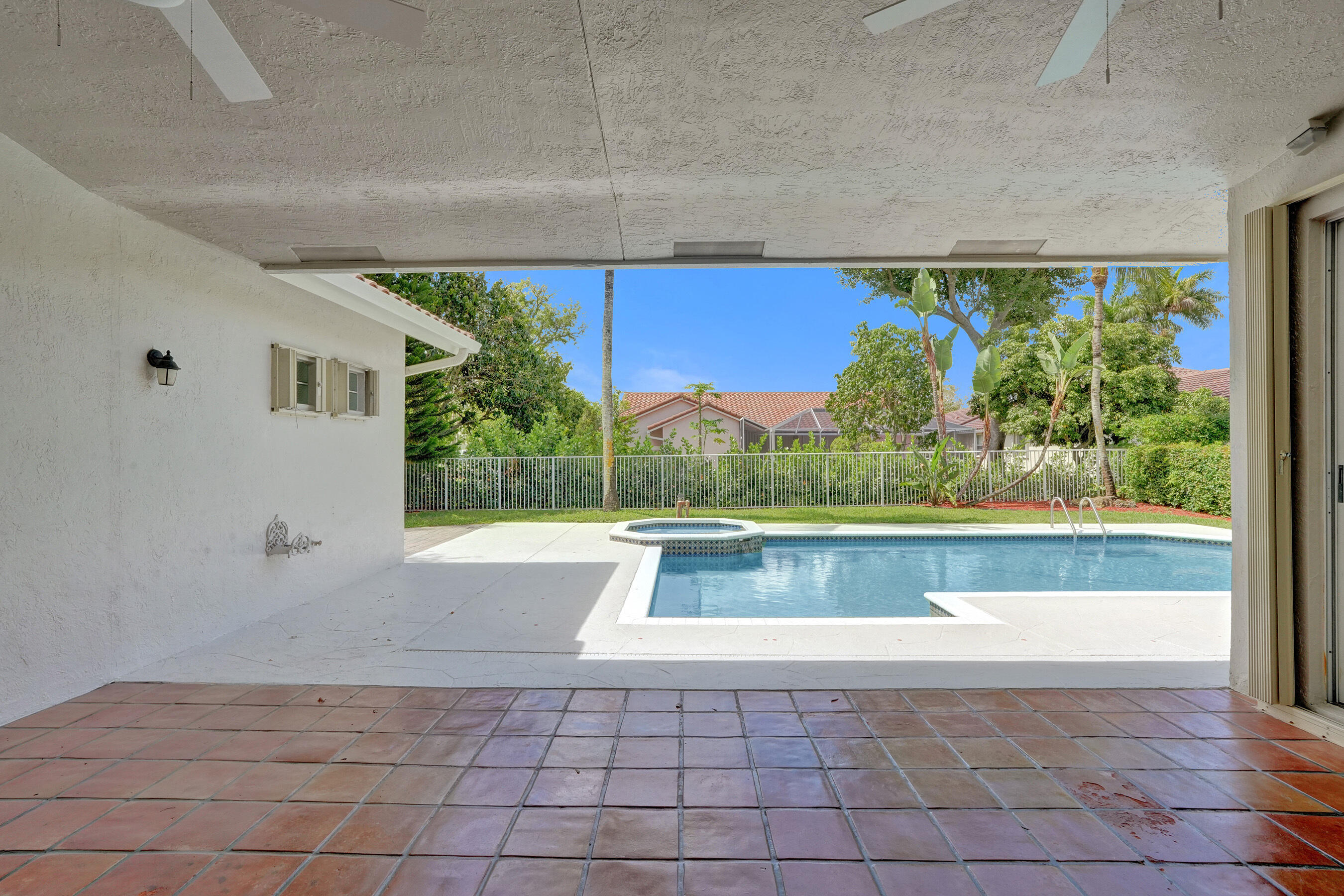 10304 Nw 50th Court Property Photo 41