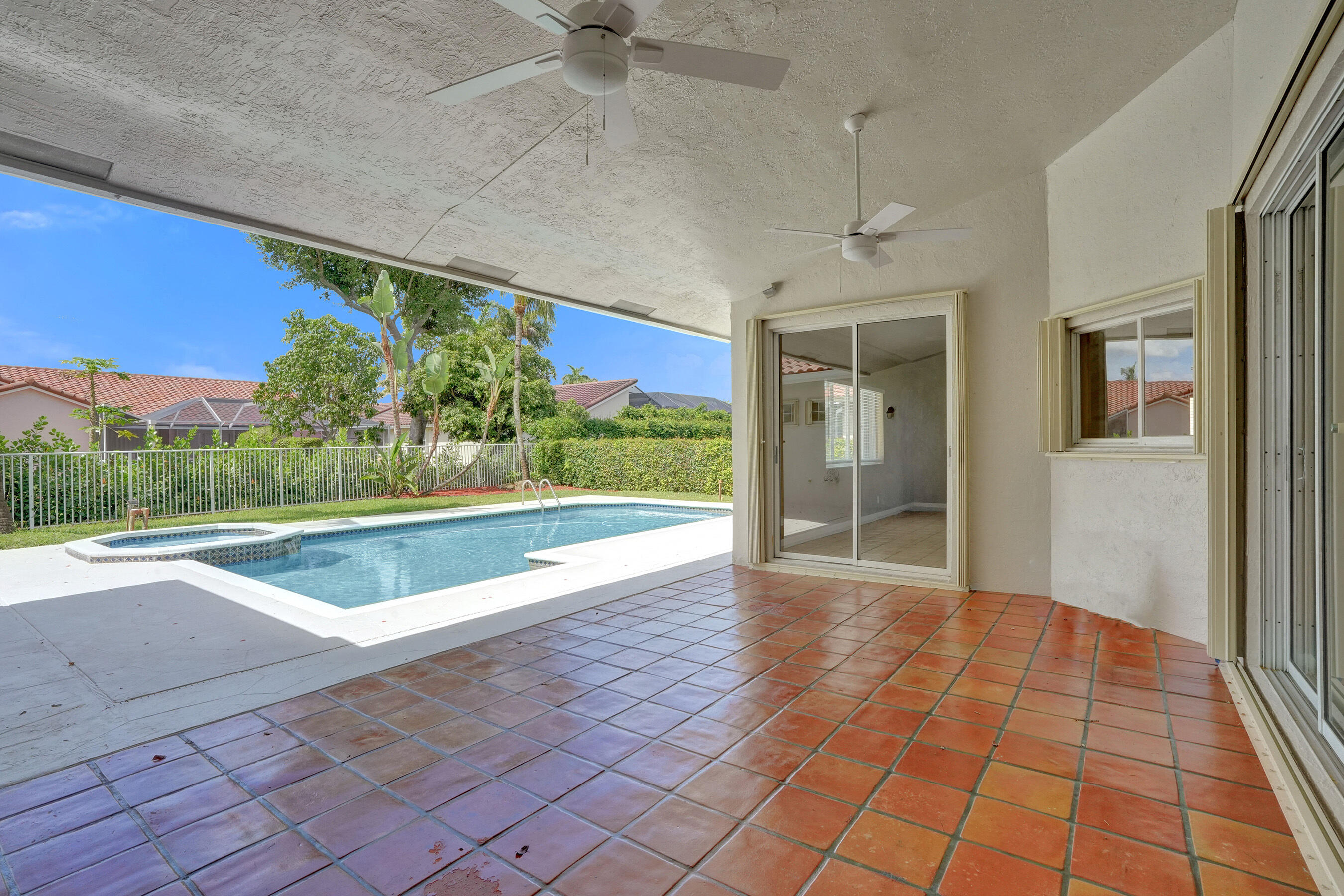 10304 Nw 50th Court Property Photo 42