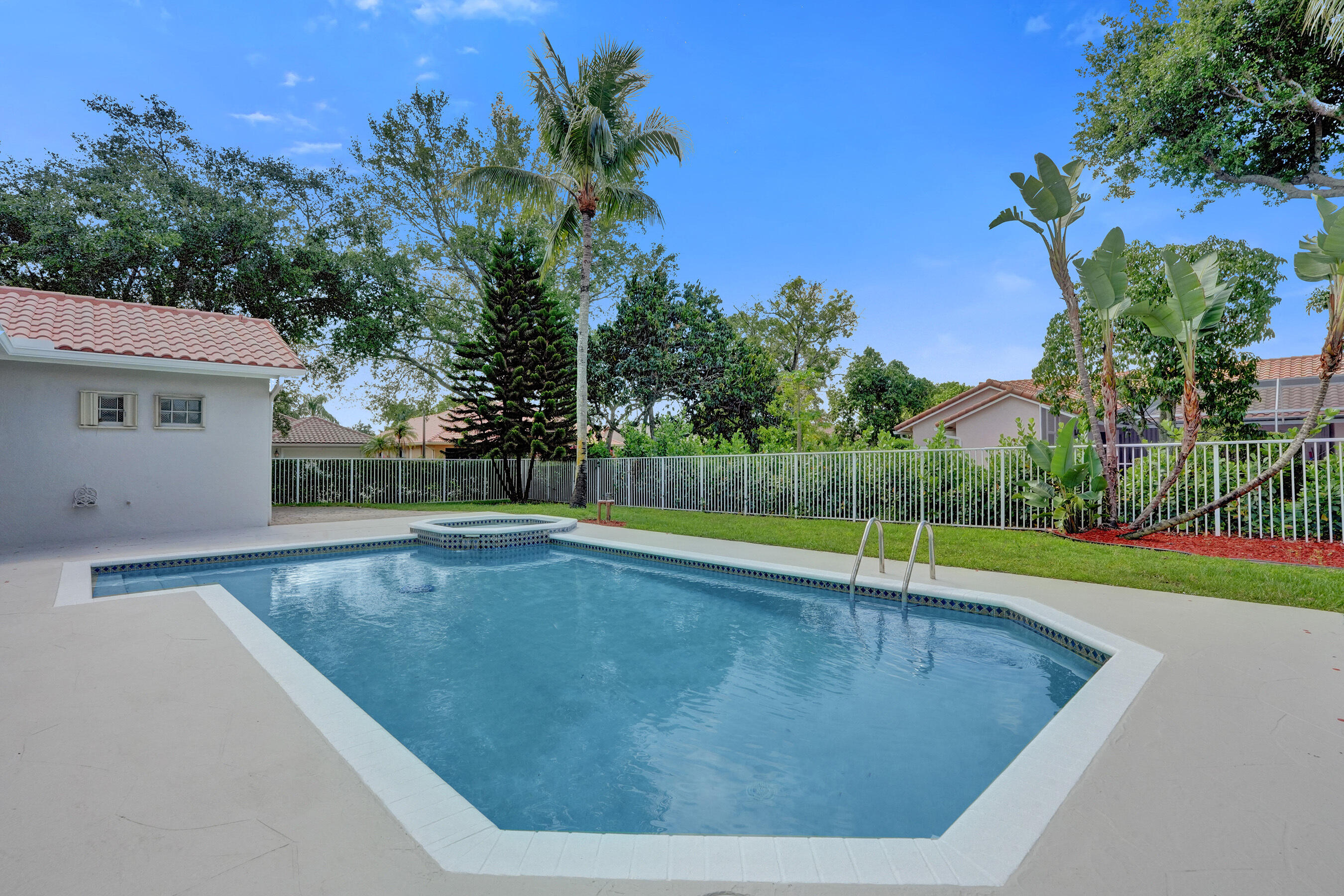 10304 Nw 50th Court Property Photo 45