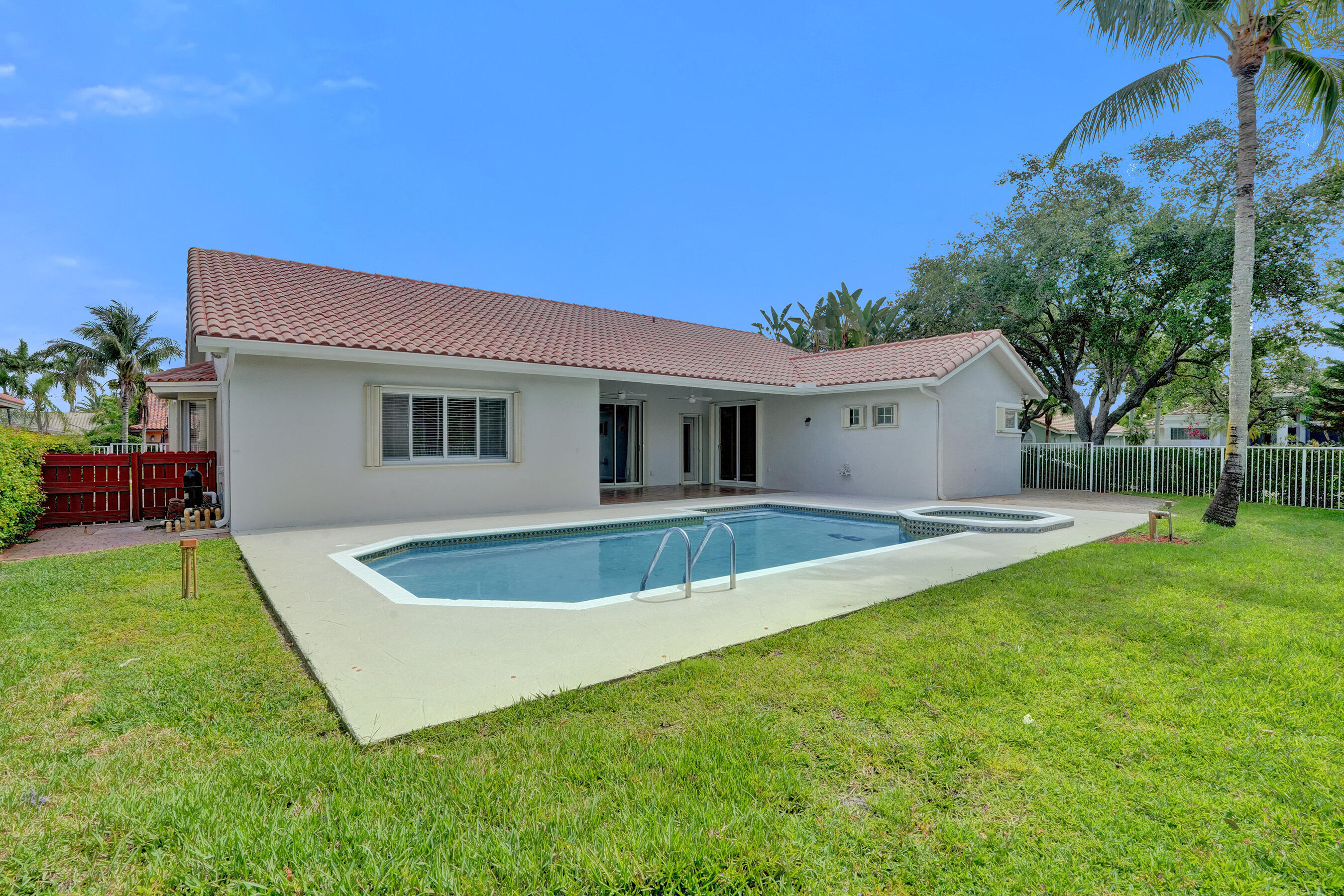 10304 Nw 50th Court Property Photo 47