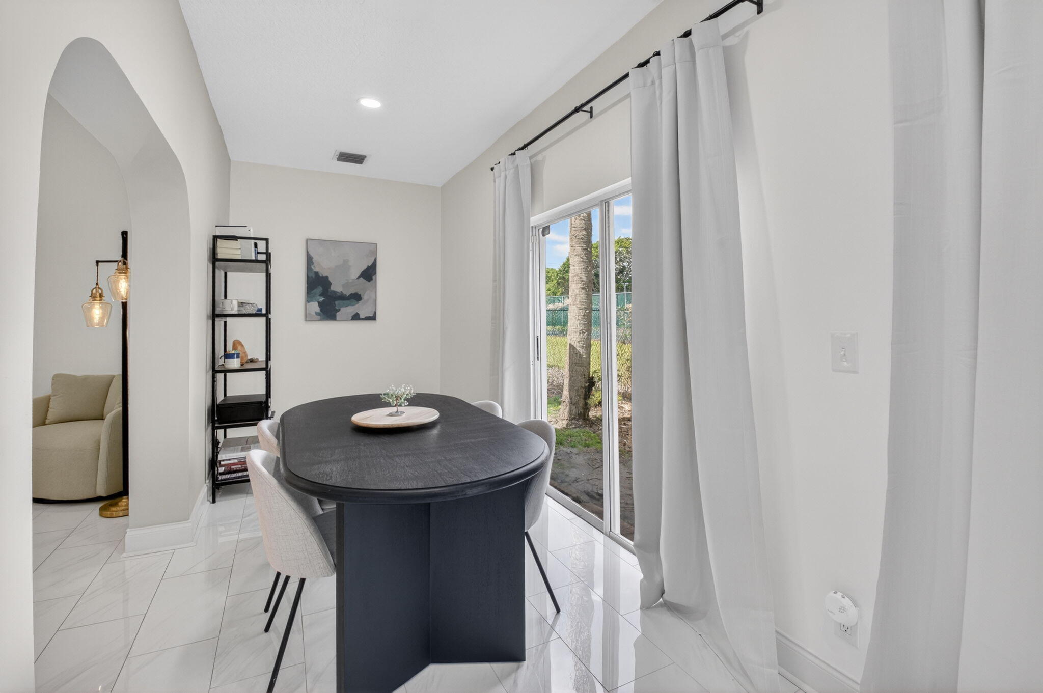 5111 Sabal Gardens Lane 4 Property Photo 3
