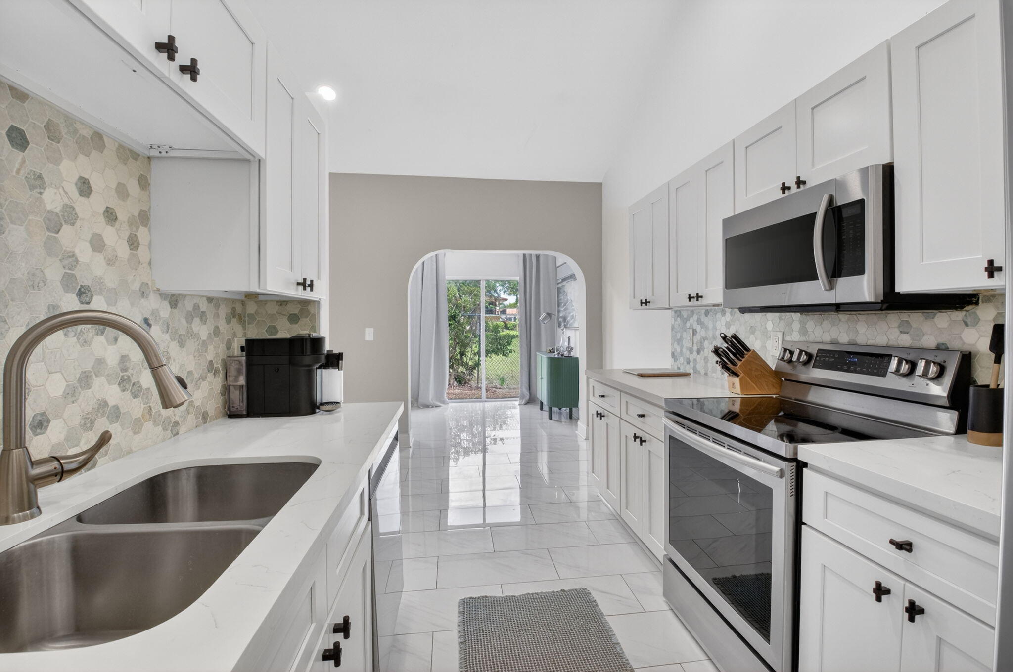 5111 Sabal Gardens Lane 4 Property Photo 6
