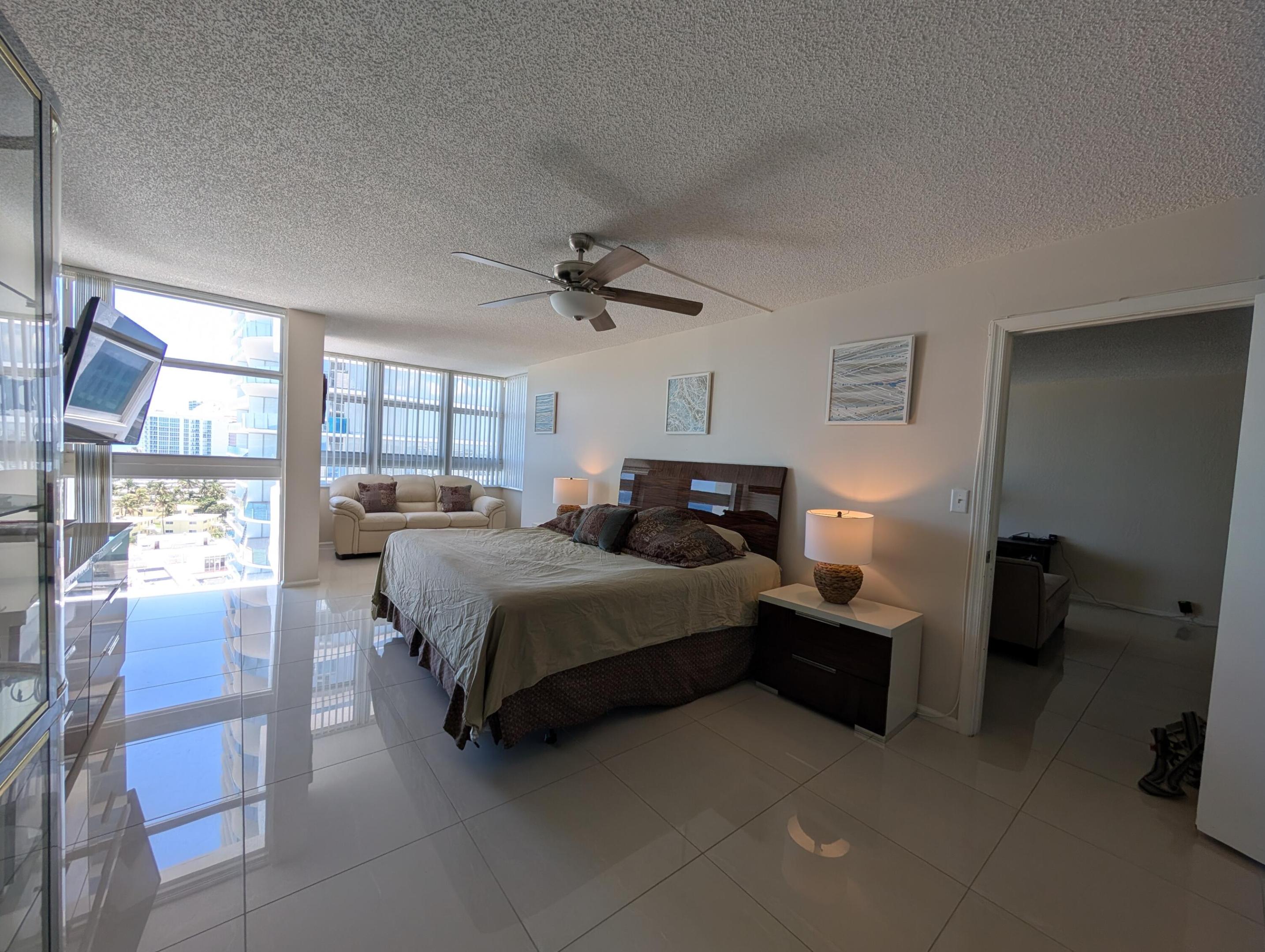 1370 S Ocean Boulevard 1403 Property Photo 16