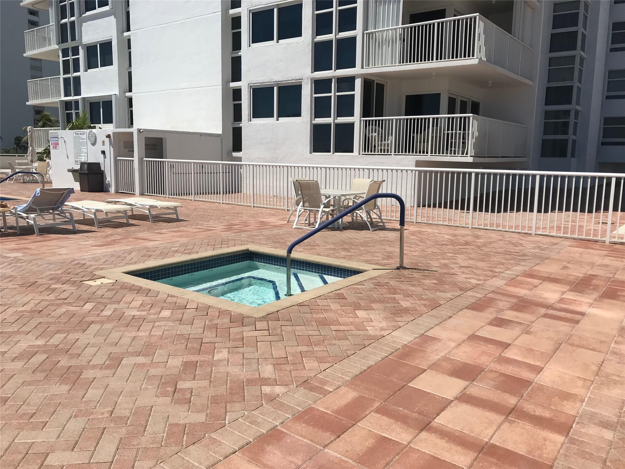 1370 S Ocean Boulevard 1403 Property Photo 37