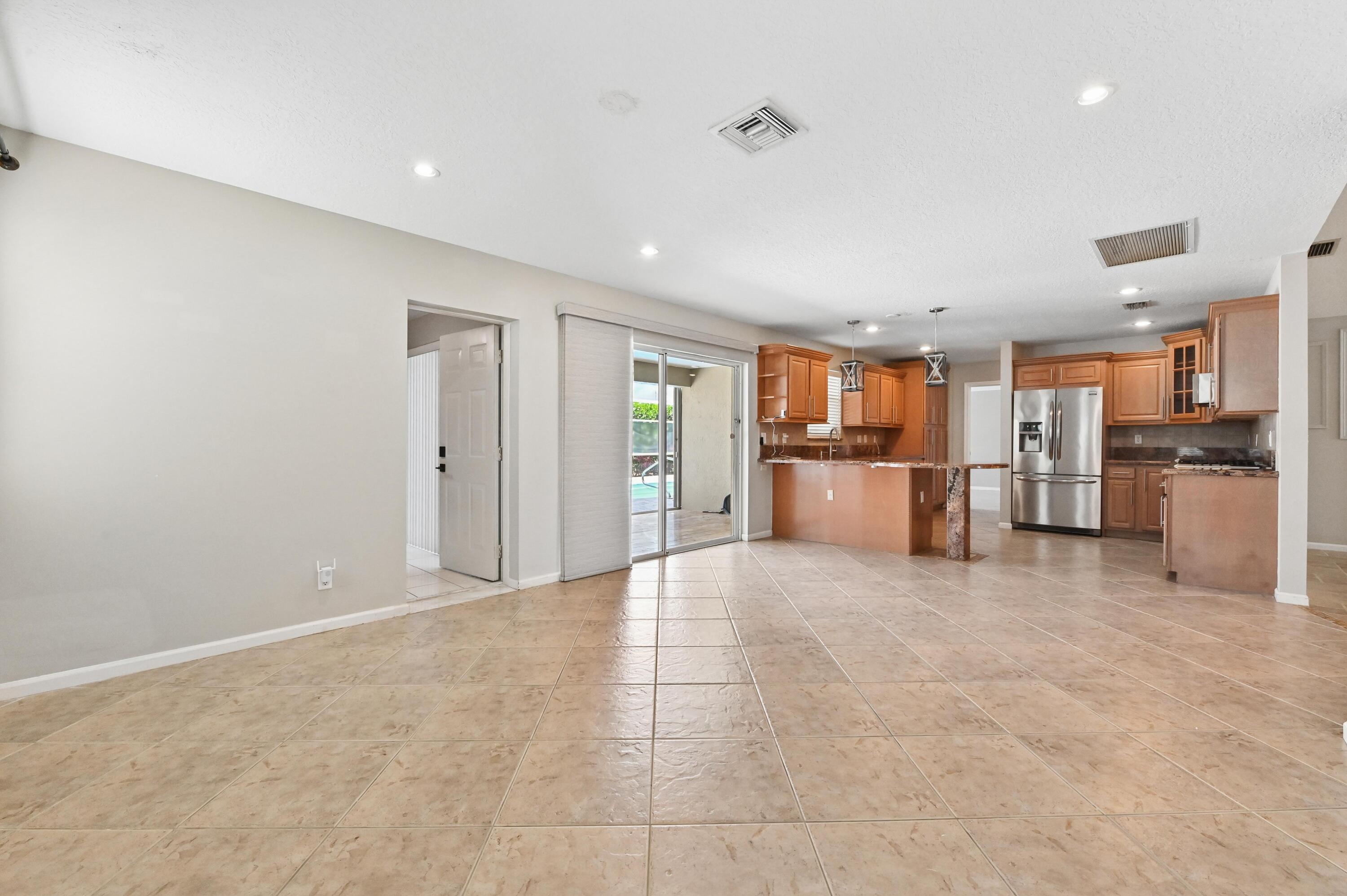 1163 Peninsula Way Property Photo 8