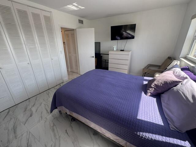 300 Oregon Street 502 Property Photo 5