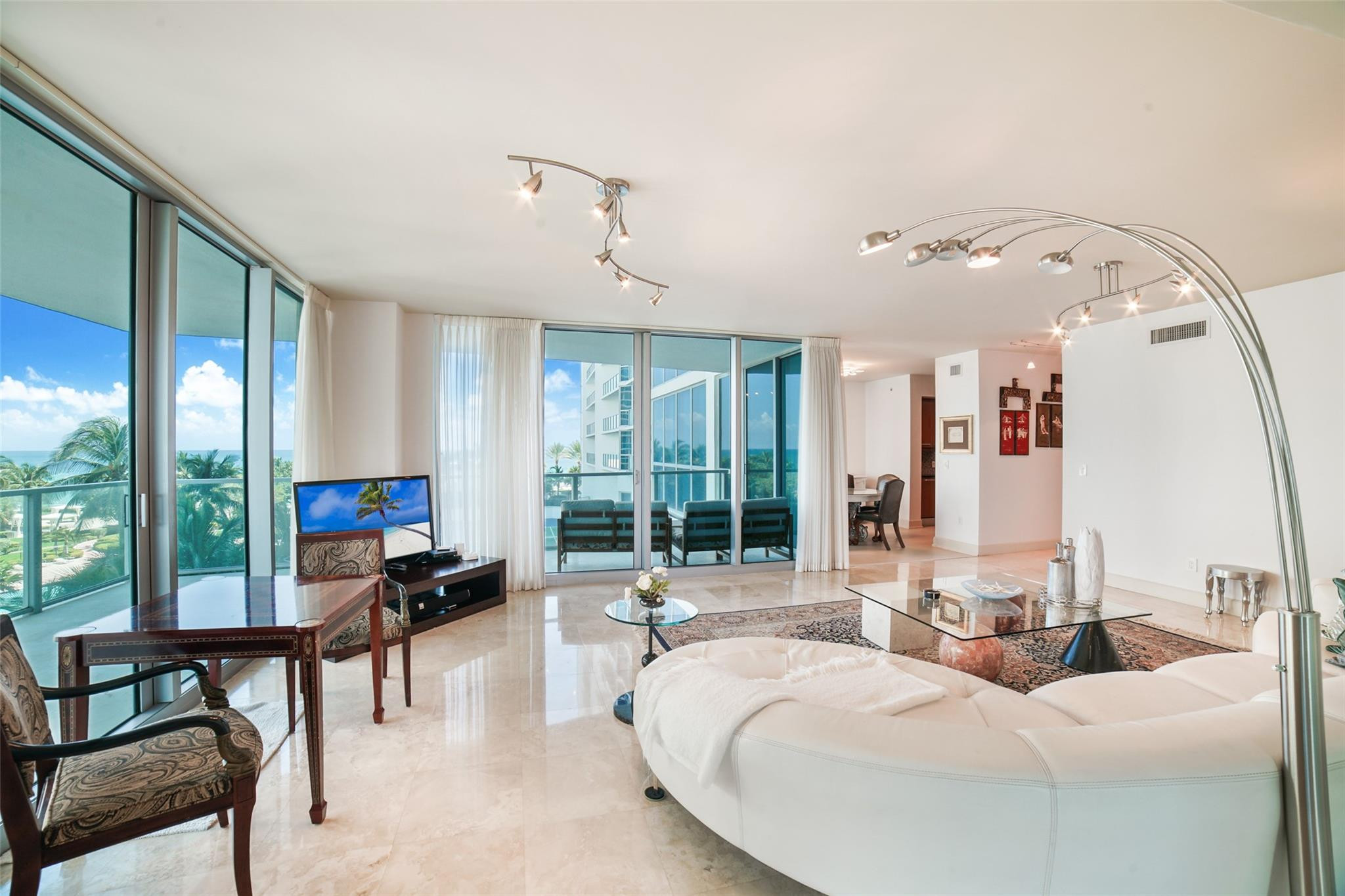 3101 S Ocean Drive 401 Property Photo 6