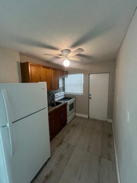 725 21st Street 2 Property Photo 3