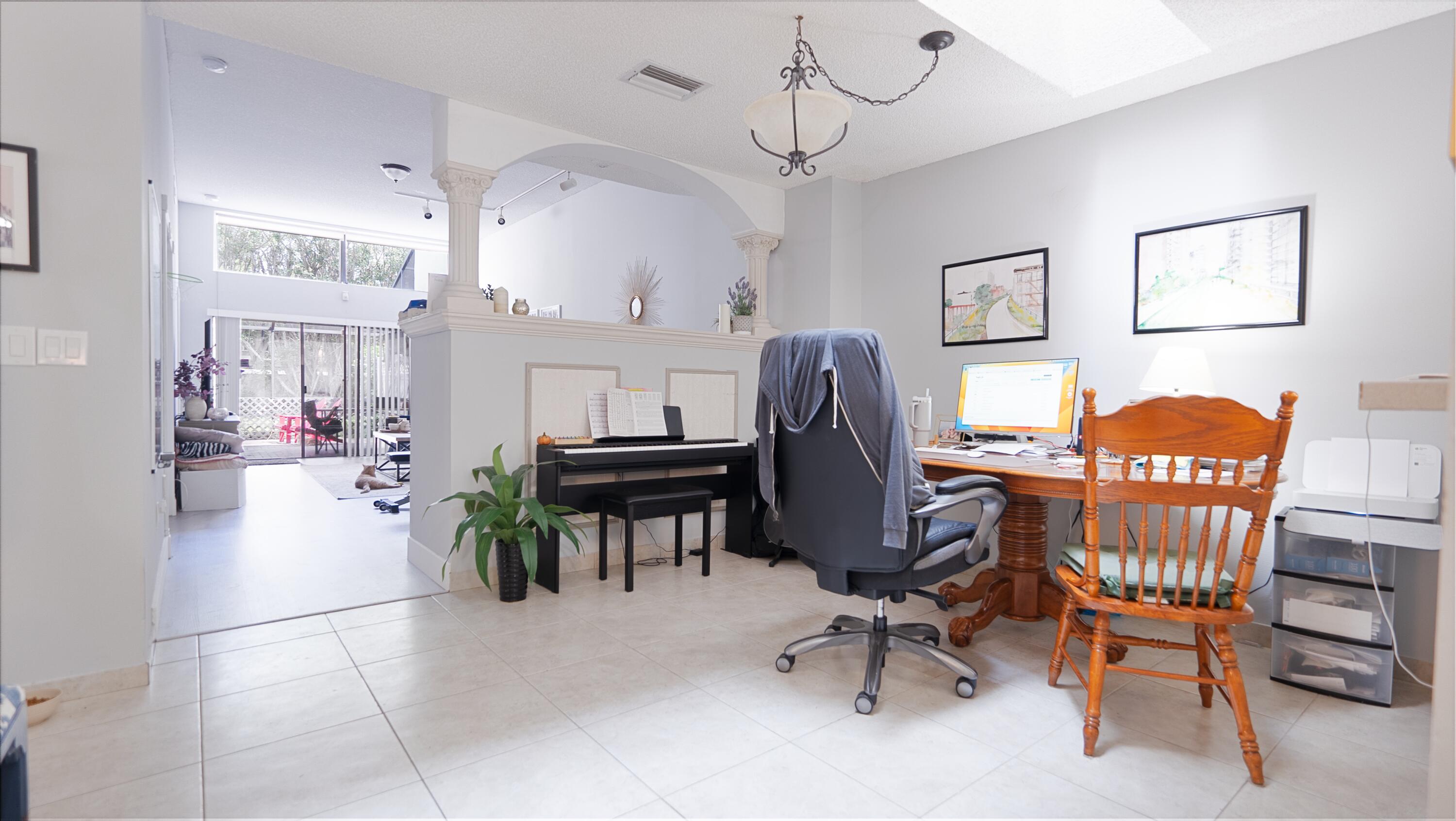 6680 Canary Palm Circle Property Photo 12