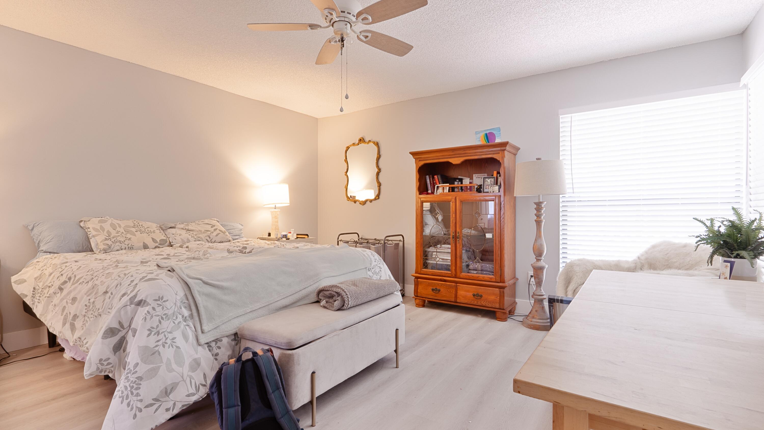 6680 Canary Palm Circle Property Photo 13