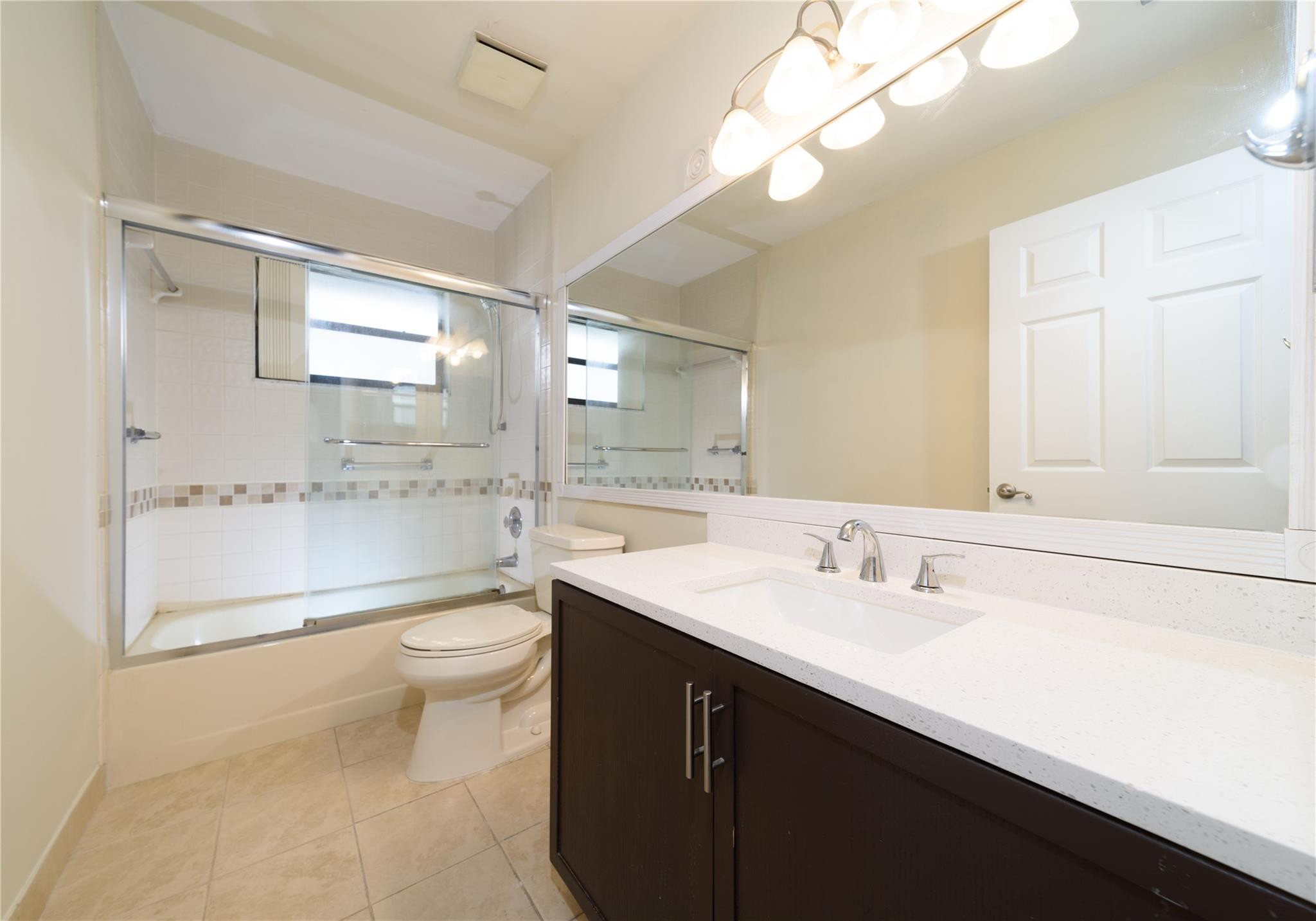 6680 Canary Palm Circle Property Photo 20