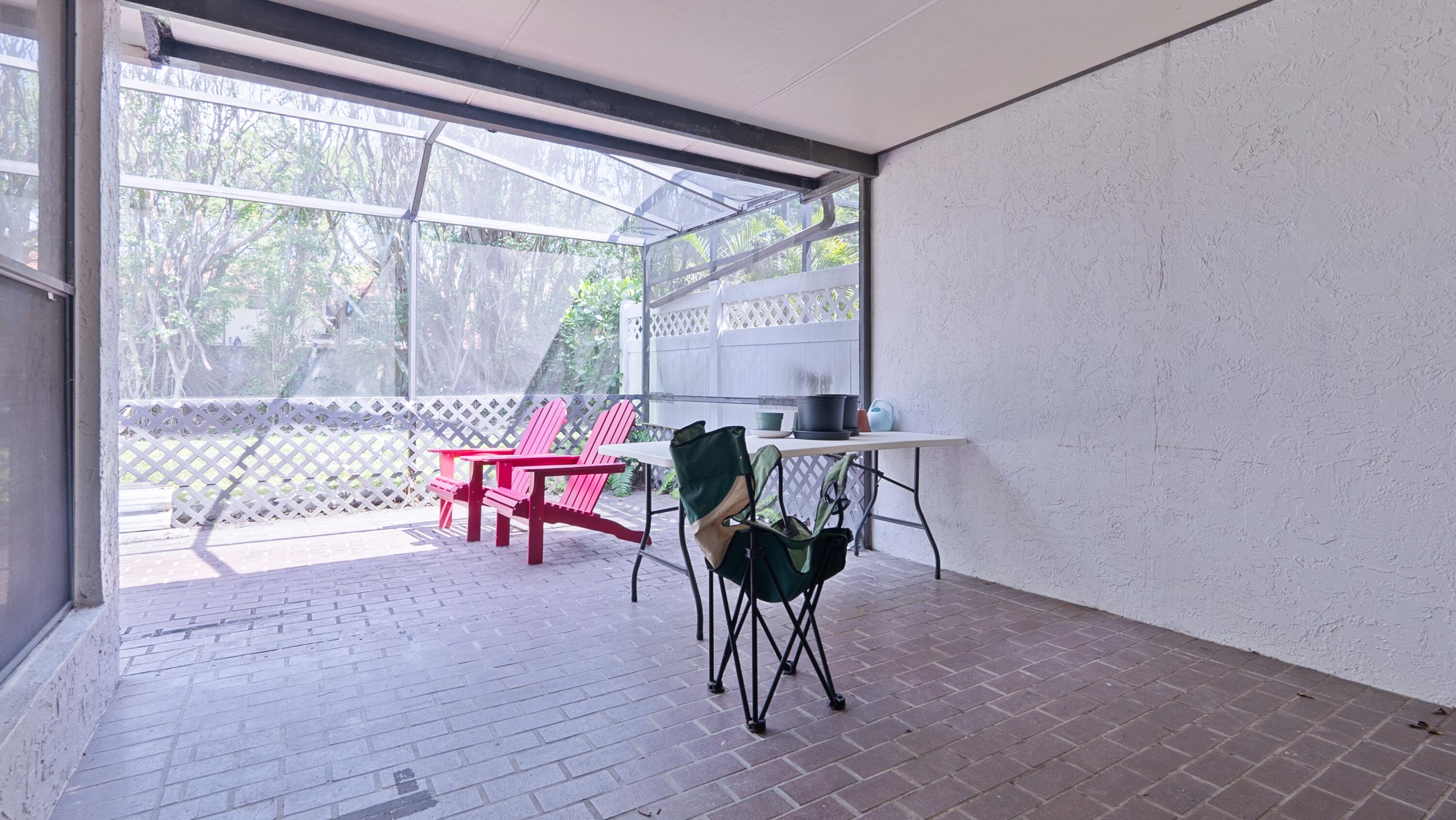 6680 Canary Palm Circle Property Photo 22