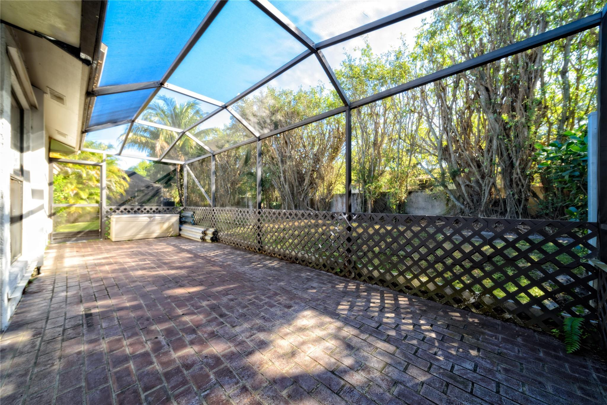 6680 Canary Palm Circle Property Photo 23
