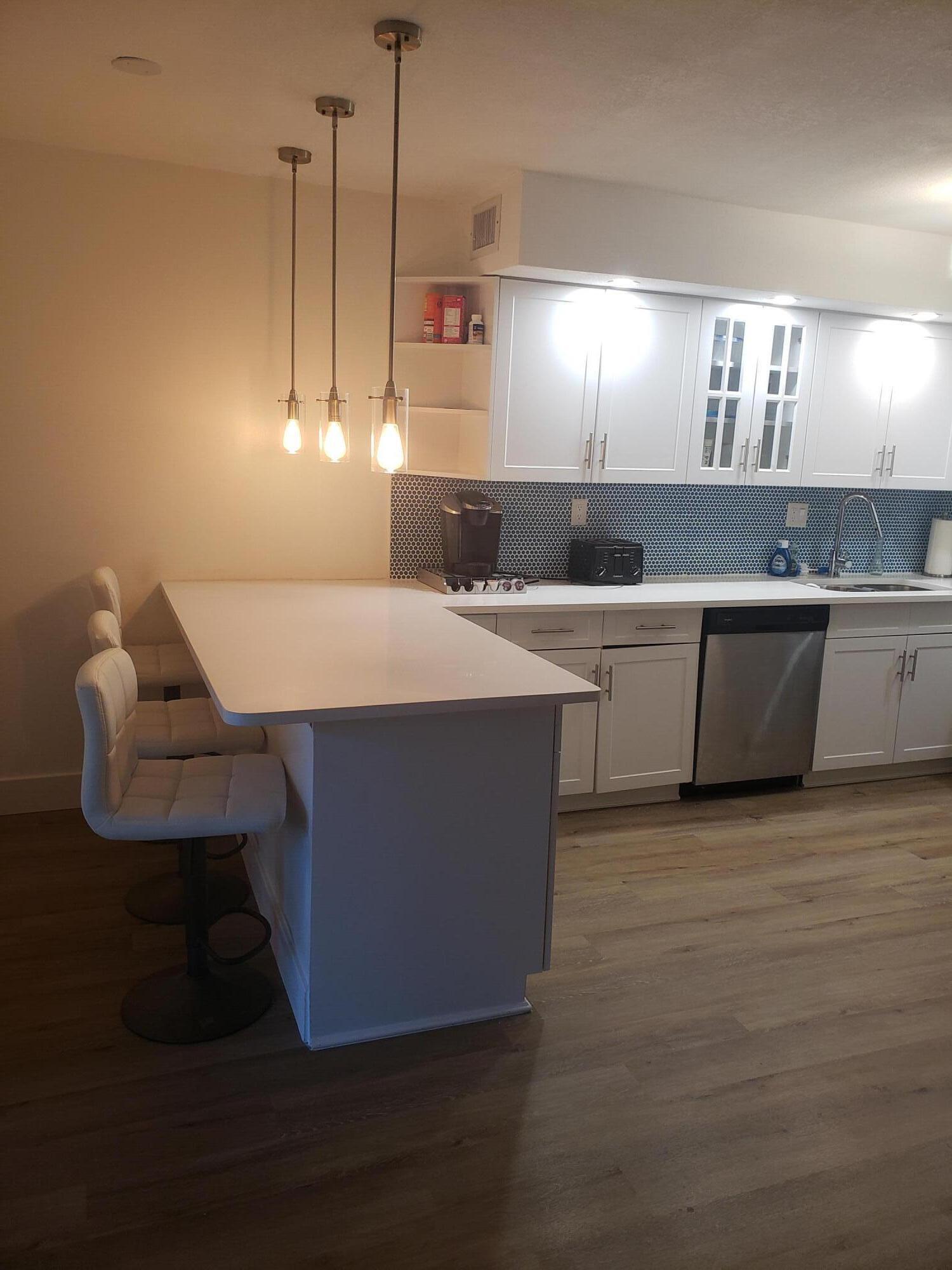 28 Madrid Lane Property Photo 11