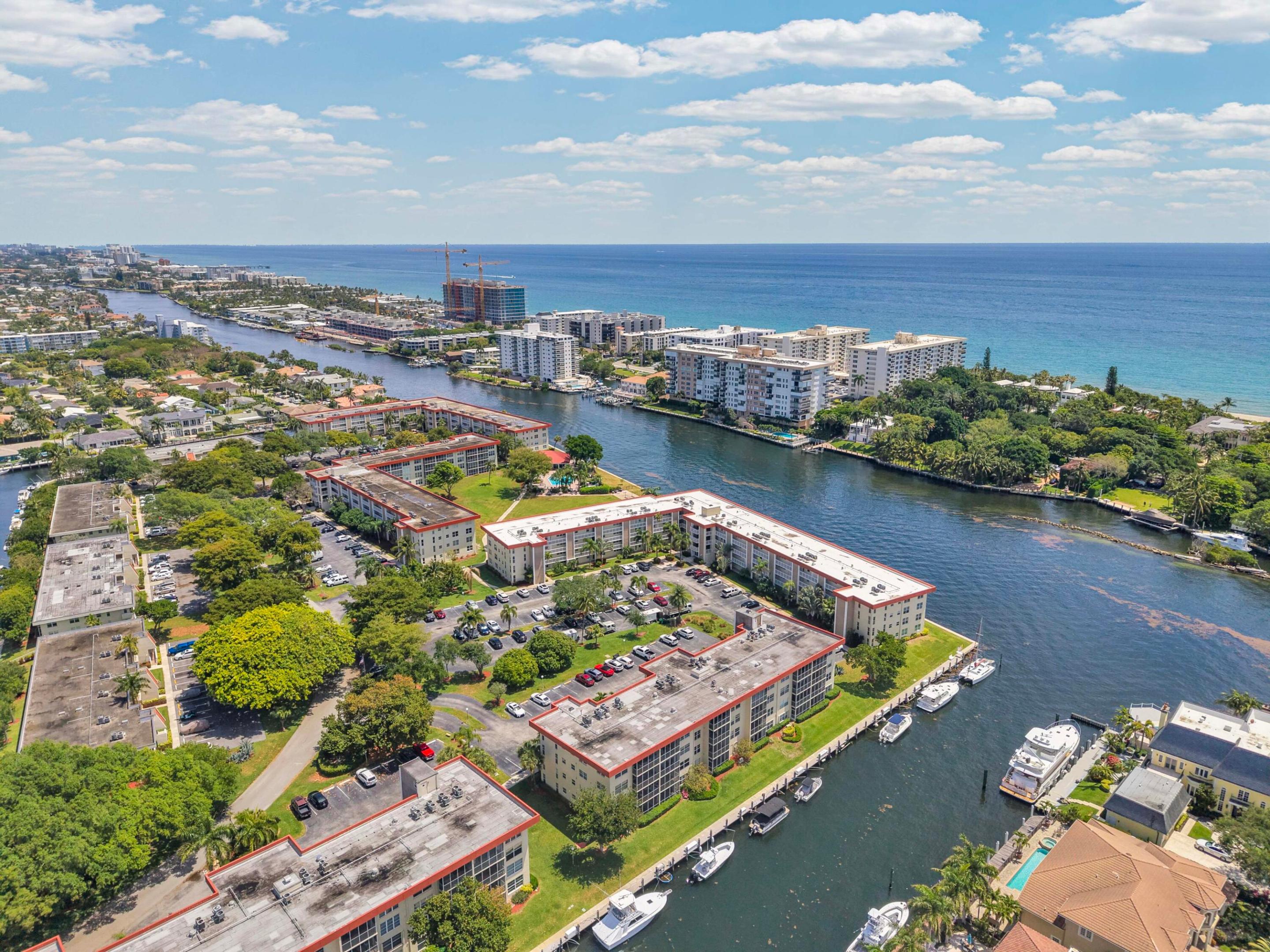 3050 NE 48th Court 305