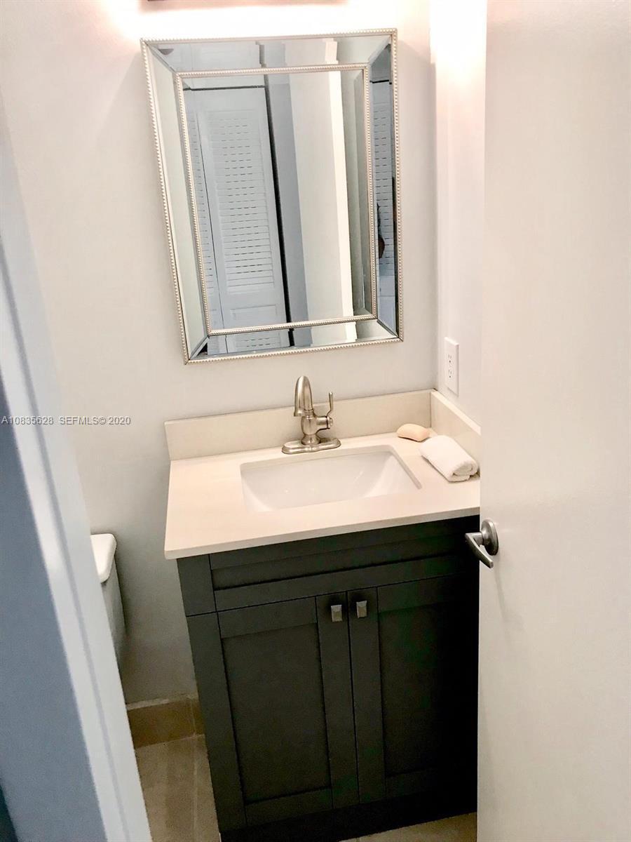 86 Mansfield C Property Photo 15