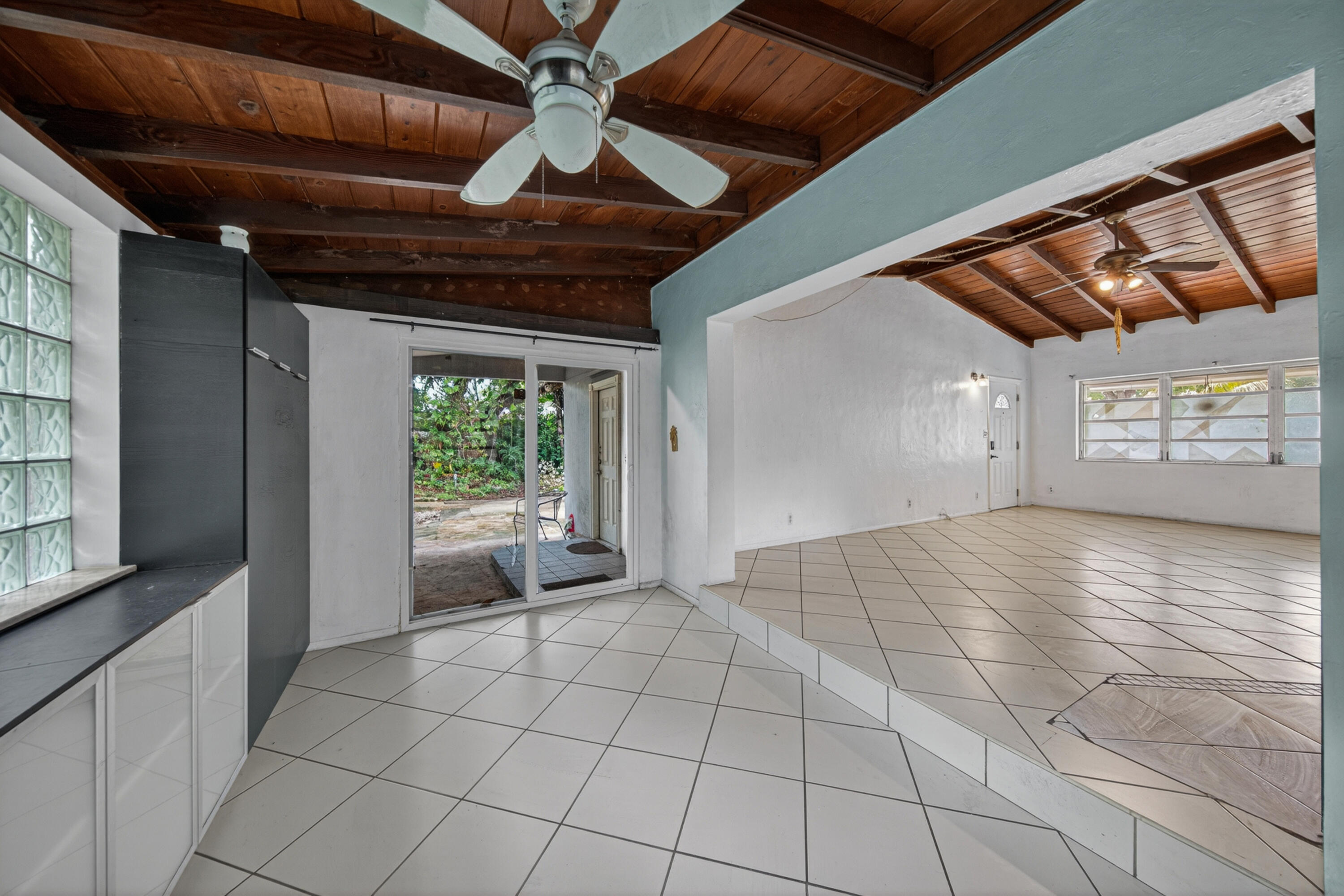1425 Sw 19th Avenue Property Photo 8