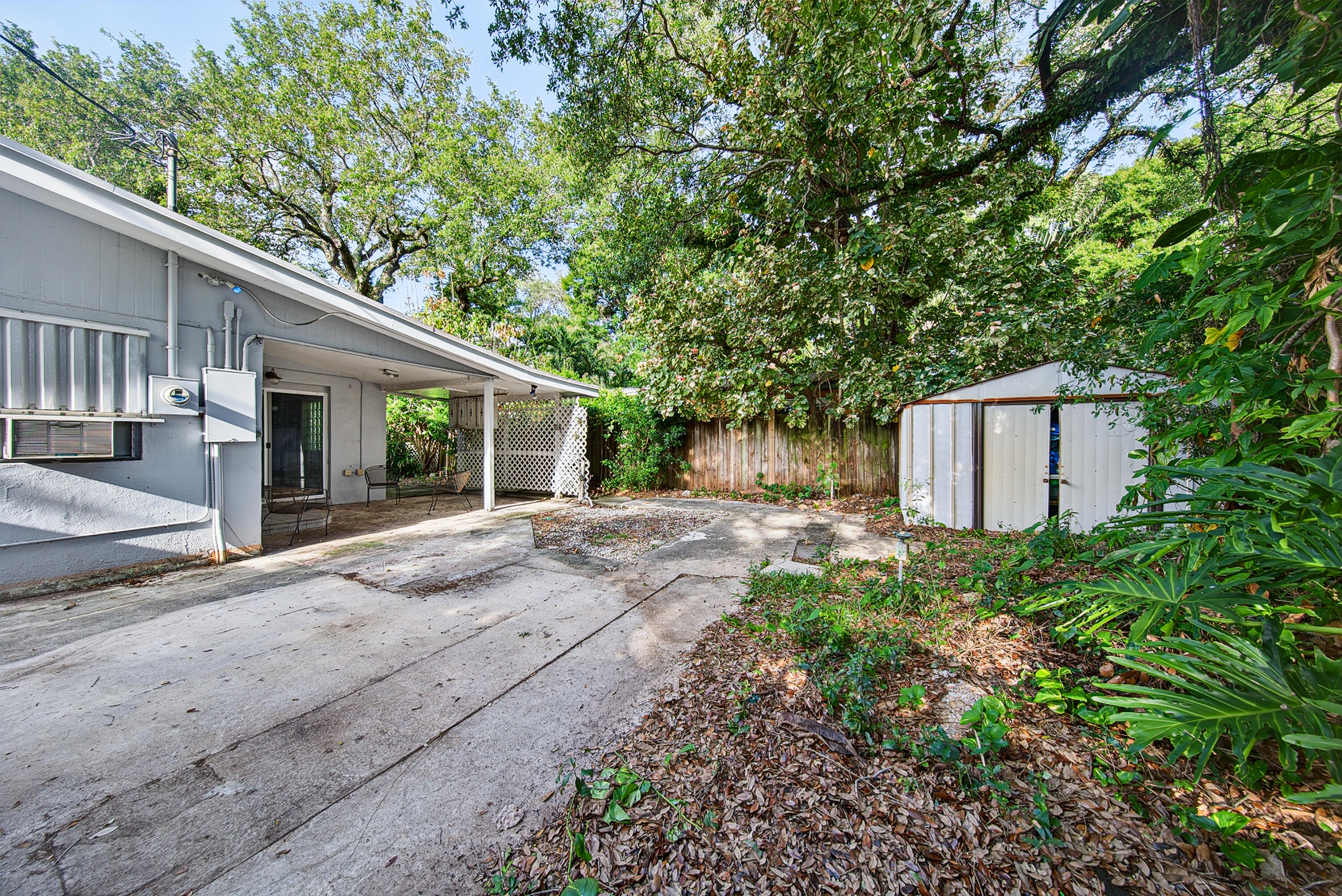 1425 Sw 19th Avenue Property Photo 11