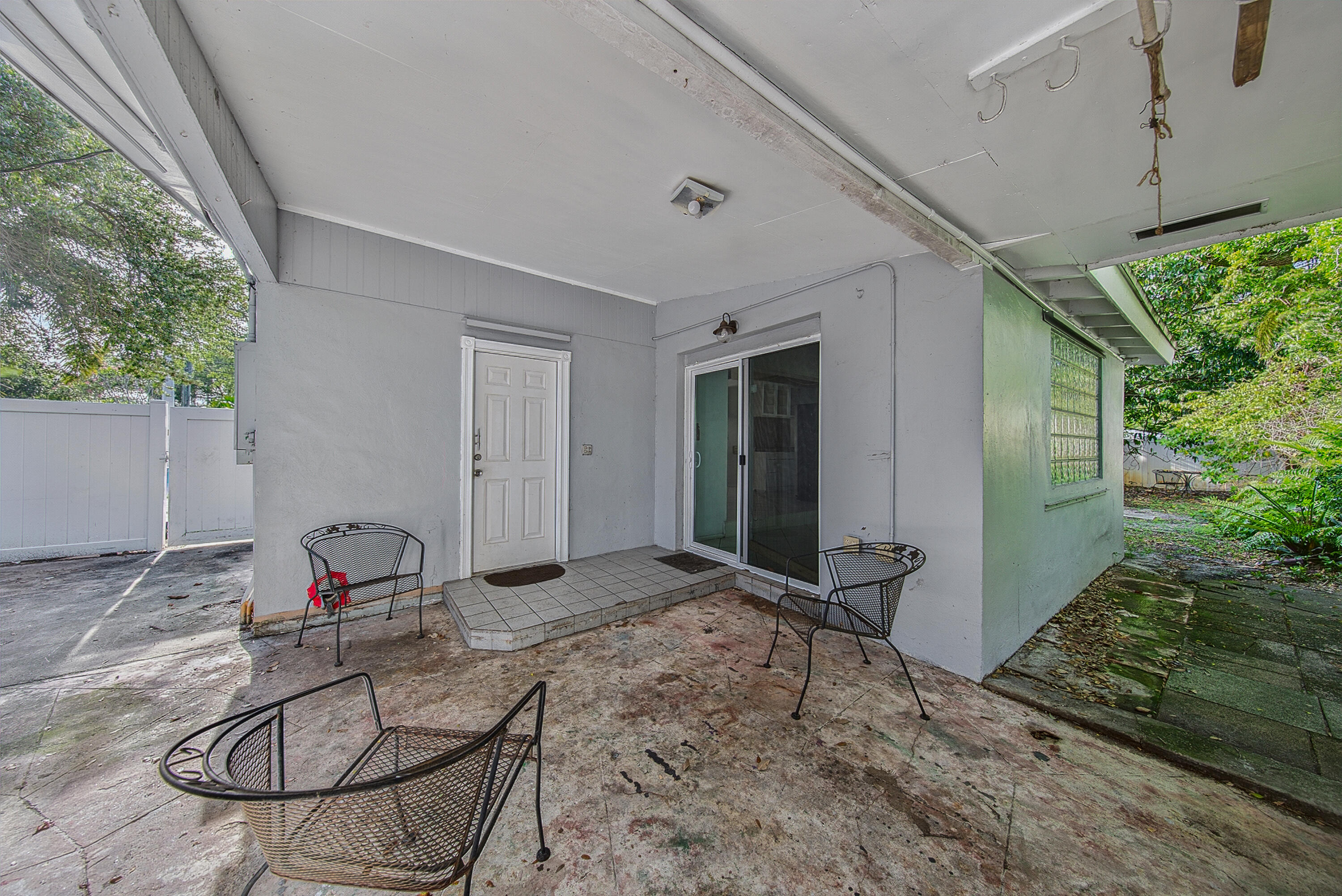 1425 Sw 19th Avenue Property Photo 14