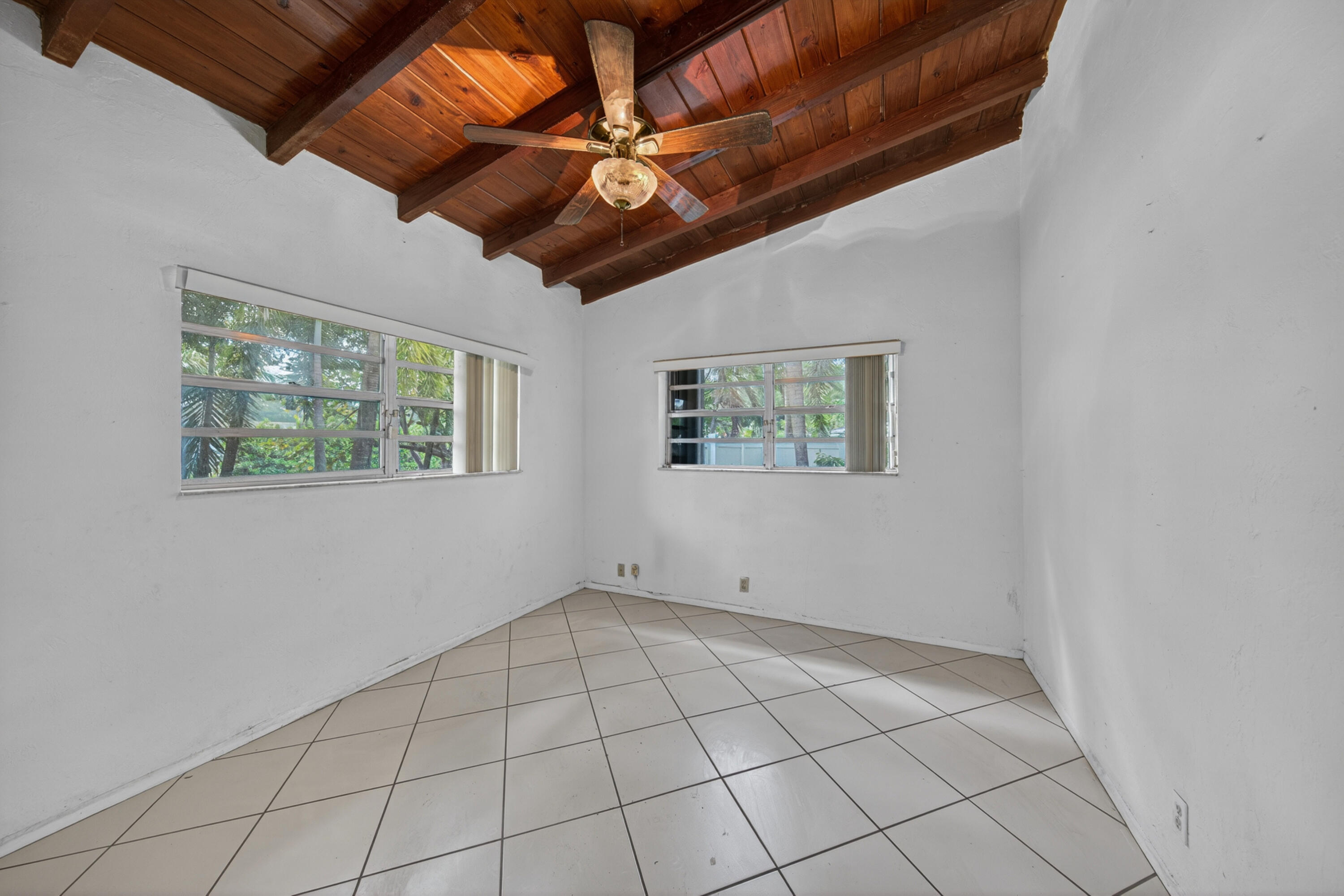 1425 Sw 19th Avenue Property Photo 24