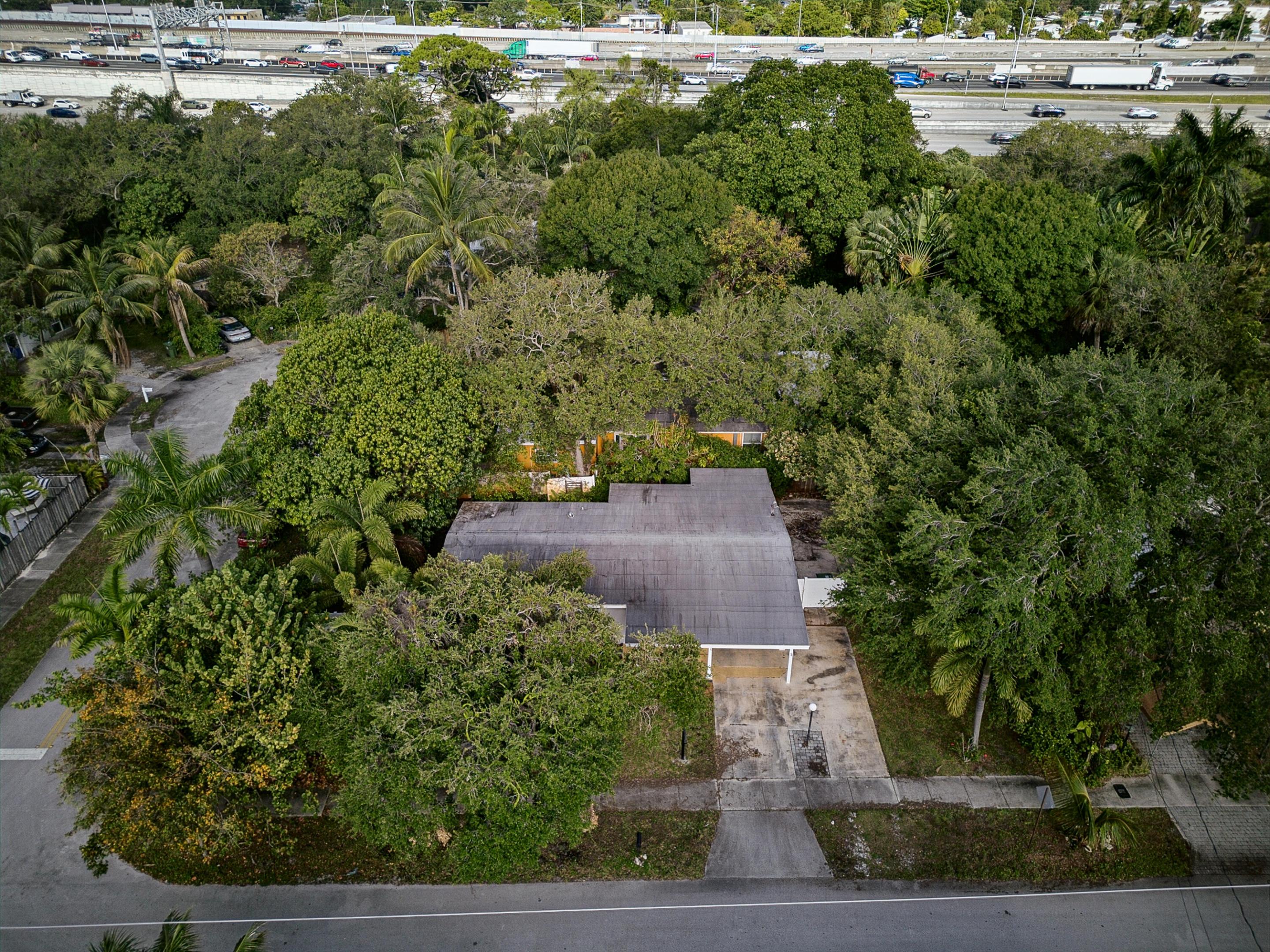 1425 Sw 19th Avenue Property Photo 38