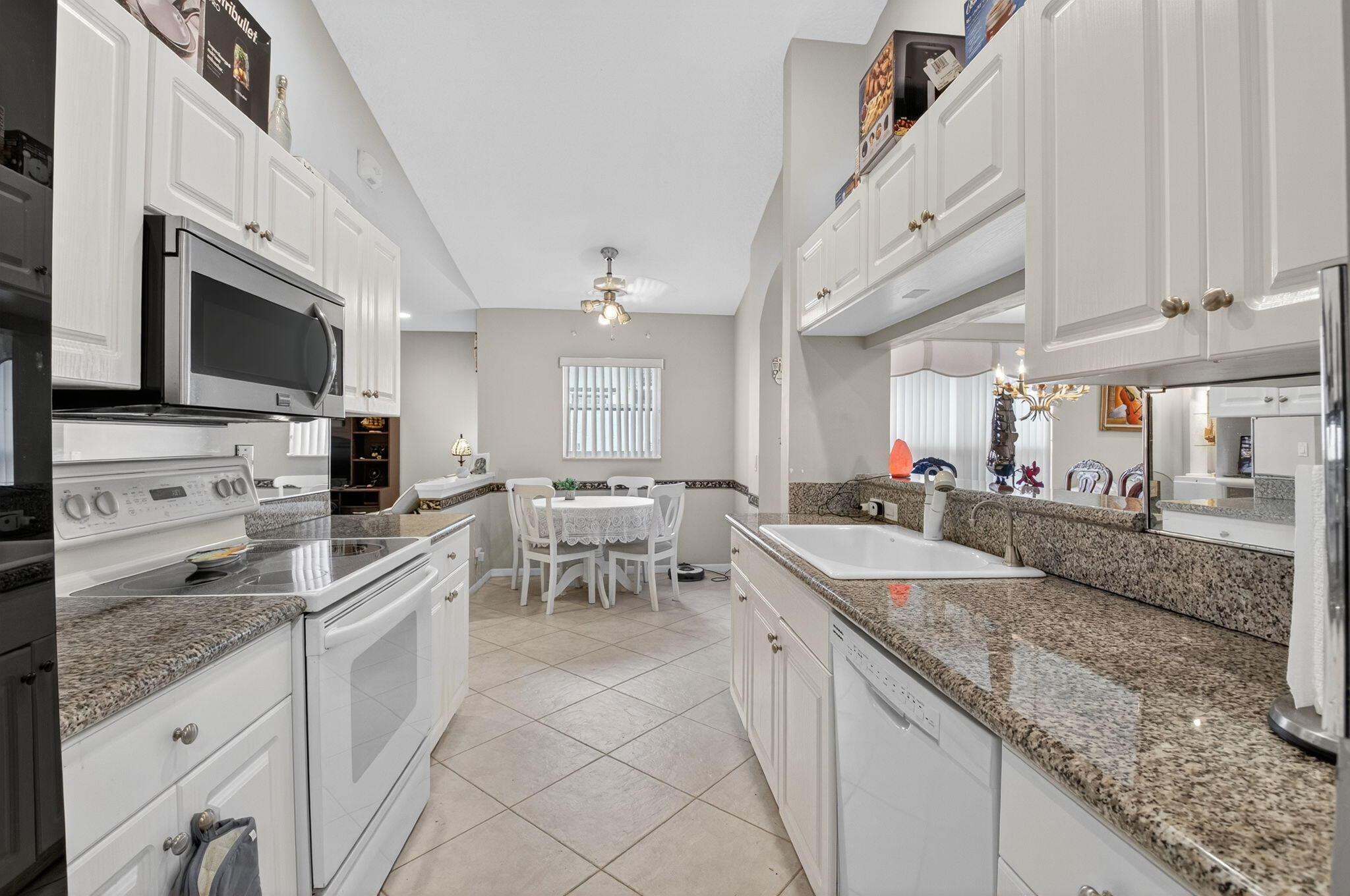 7470 Chorale Road Property Photo 11