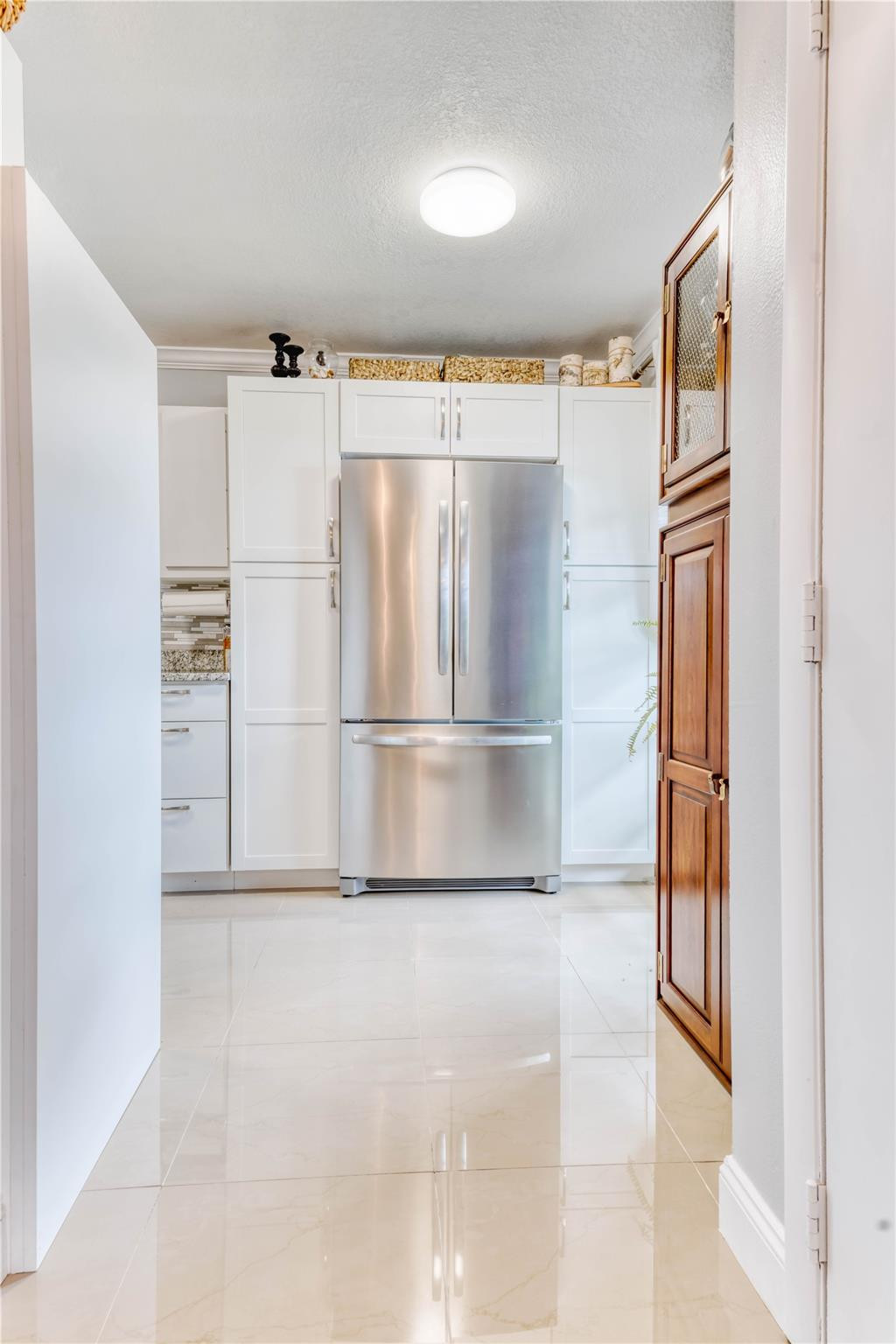 8751 Chevy Chase Drive 150 Property Photo 6