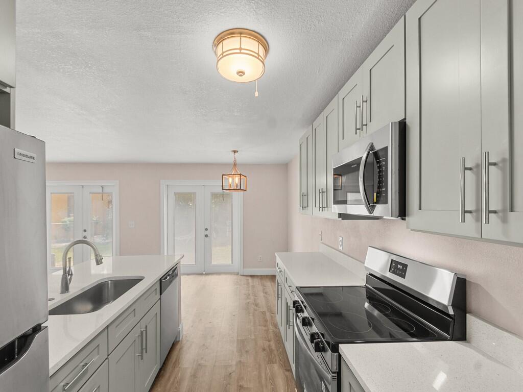 4065 46th Lane Property Photo 14