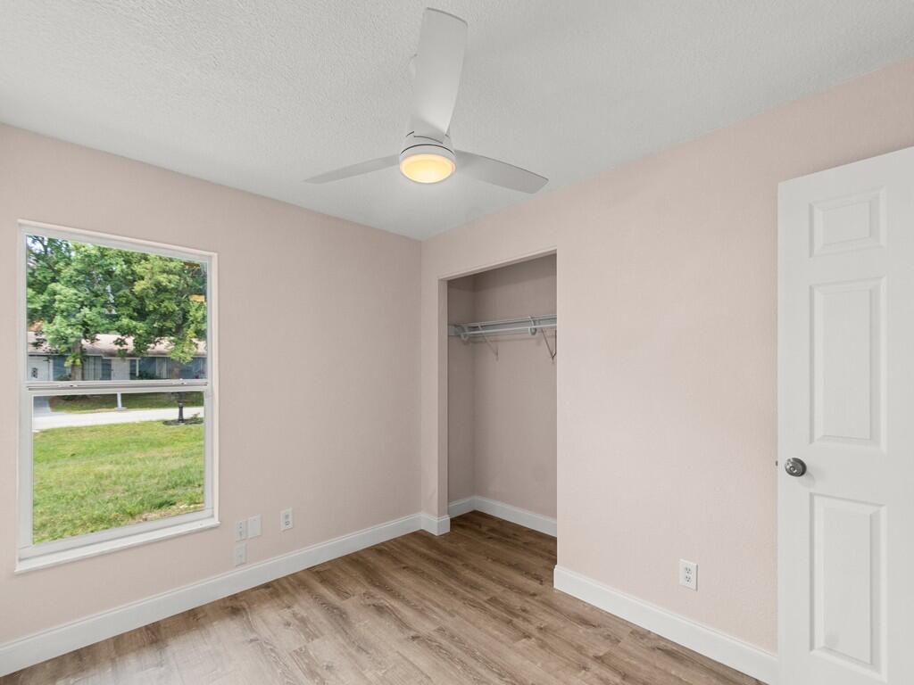 4065 46th Lane Property Photo 18
