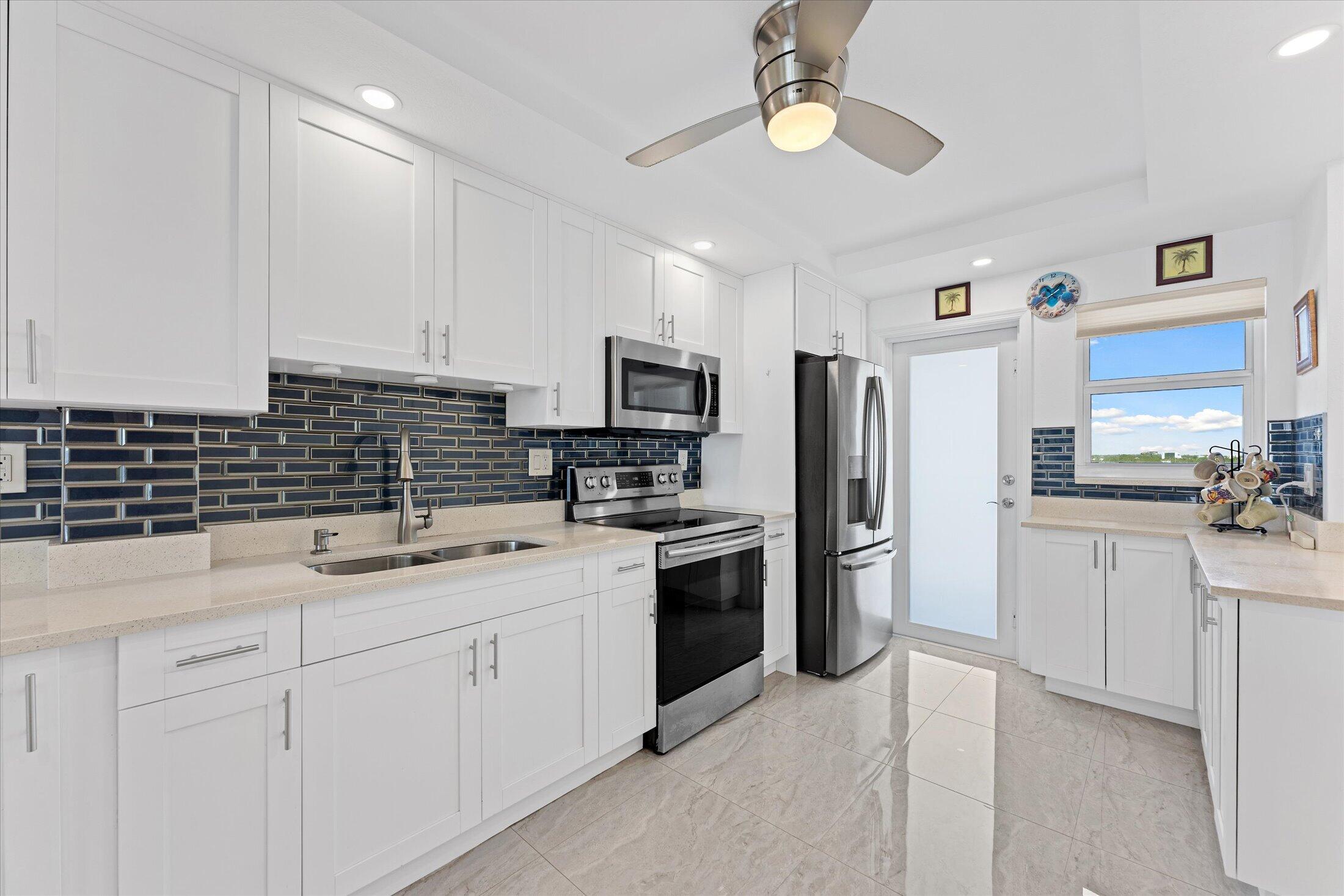 750 N Ocean Boulevard 710 Property Photo 8