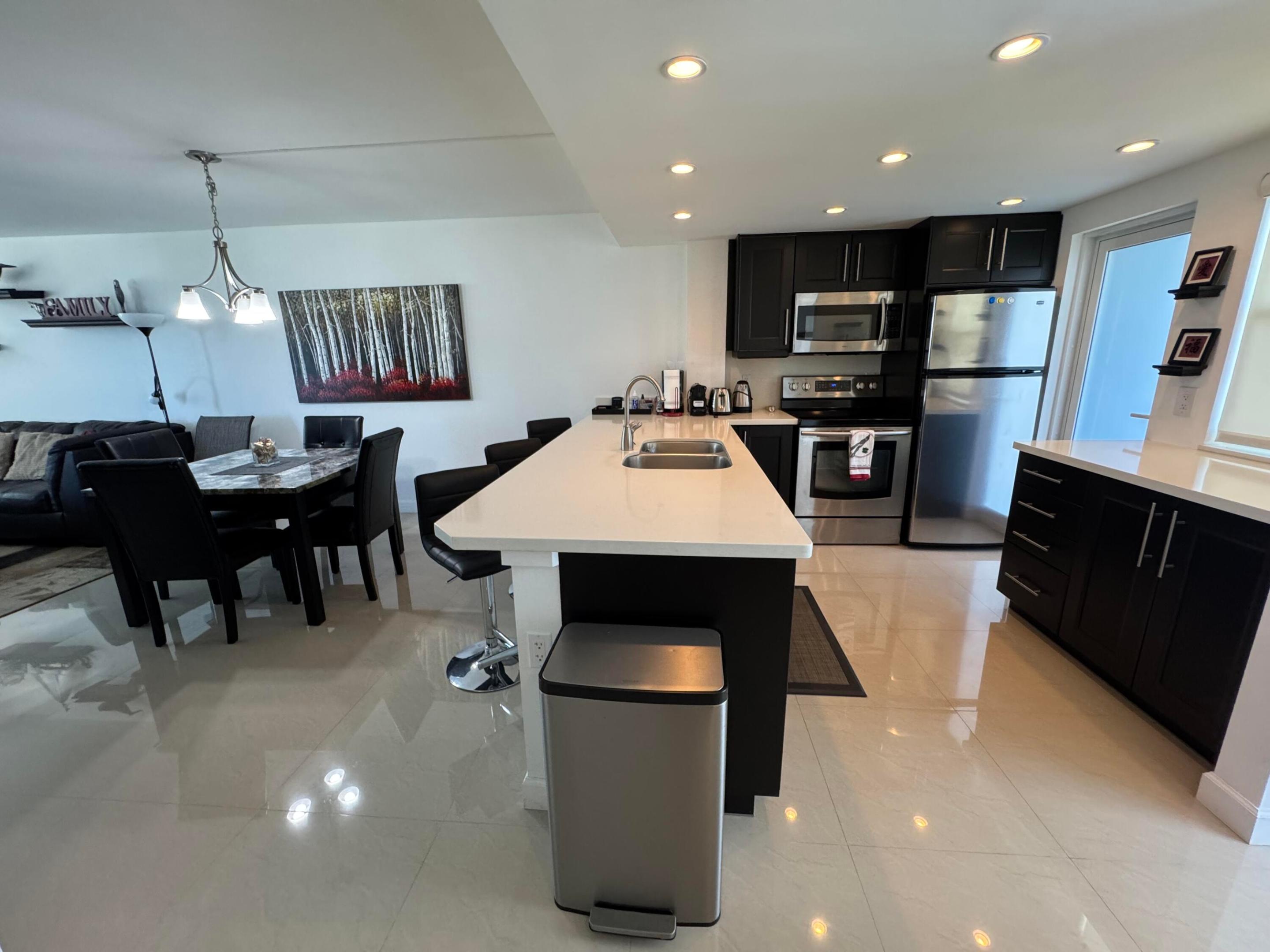 201 N Ocean Boulevard Ph1 Property Photo 1