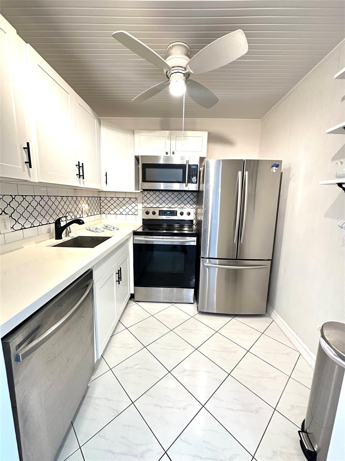 131 Oakridge J Property Photo 7