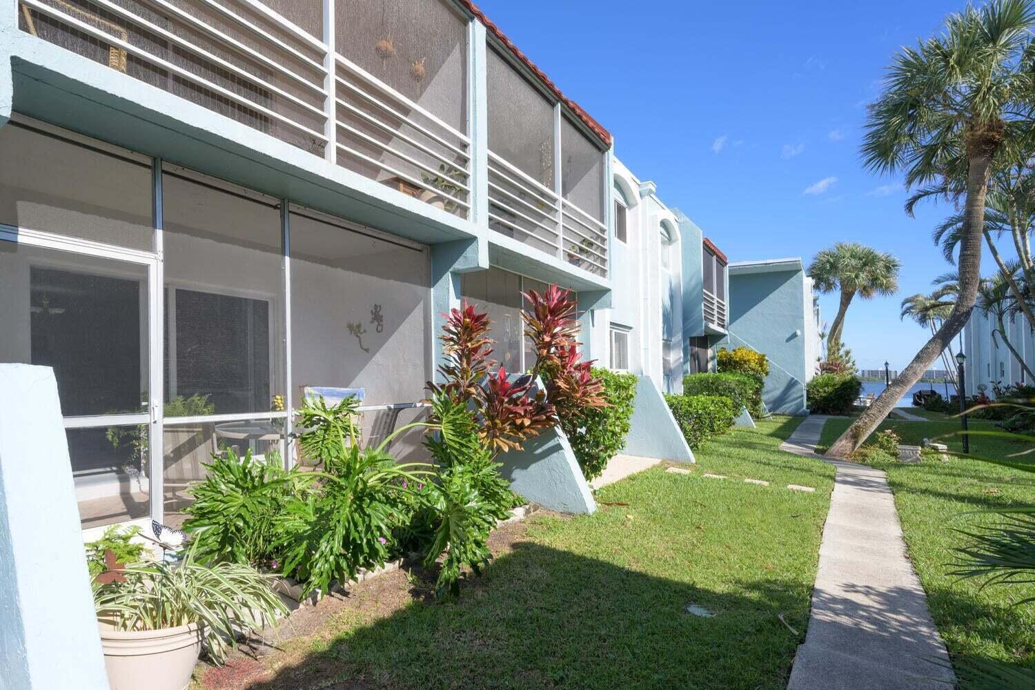 1430 S Lakeside Drive 22 Property Photo 9