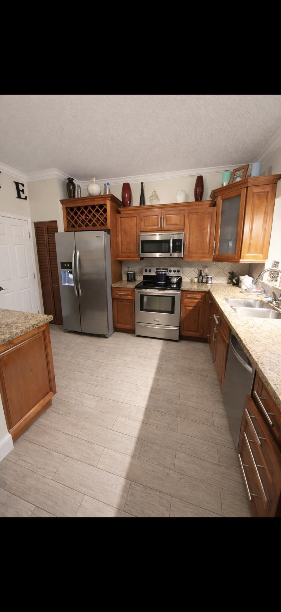 223 Foxtail Drive C Property Photo 2