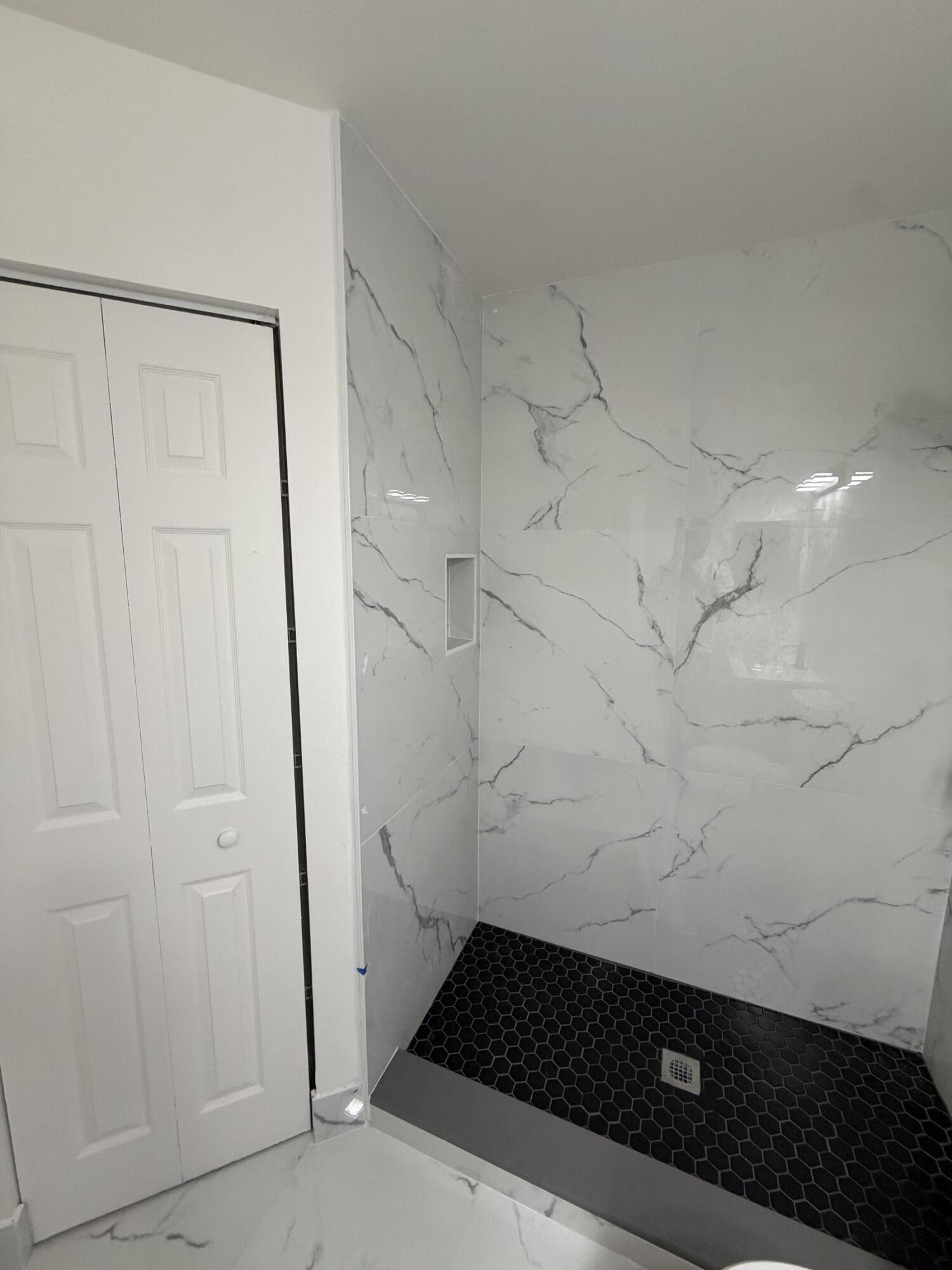 223 Foxtail Drive C Property Photo 7
