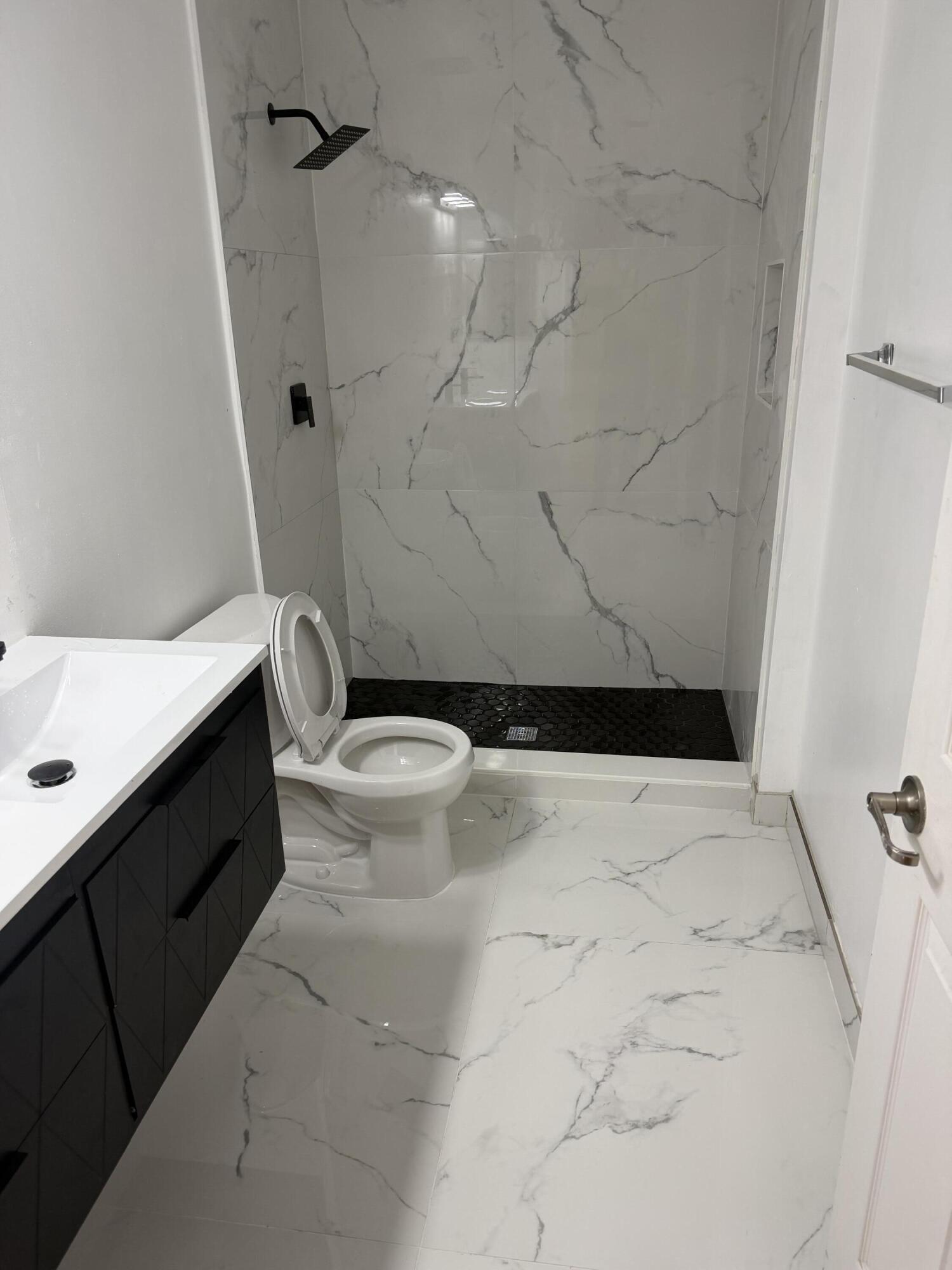 223 Foxtail Drive C Property Photo 10