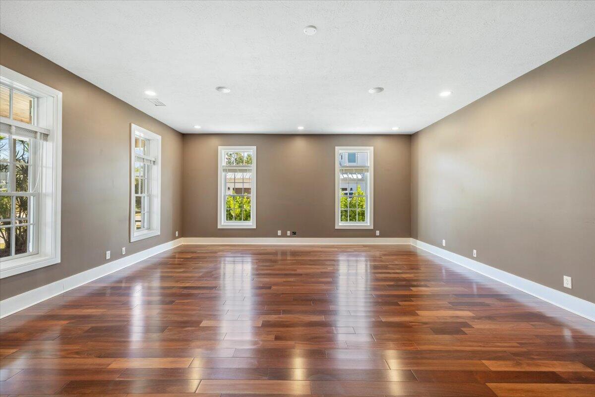 531 Sunset Boulevard Property Photo 7