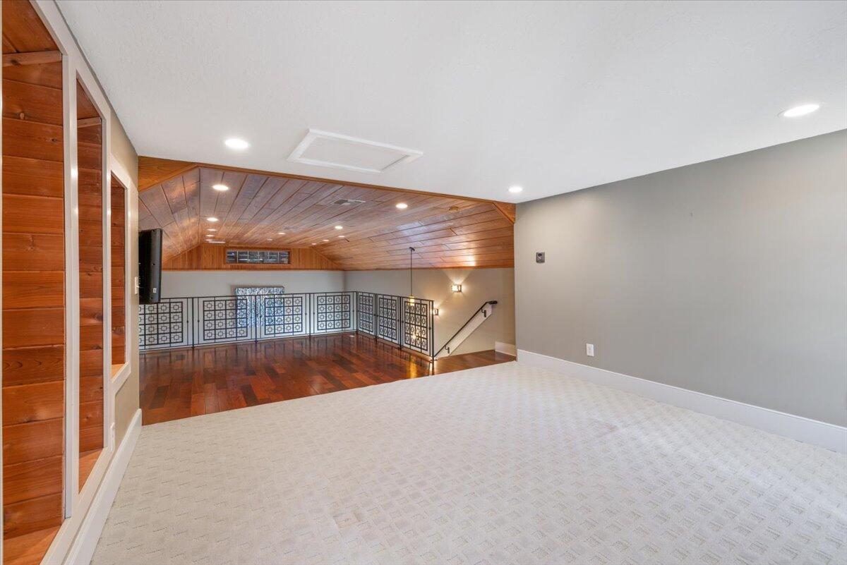 531 Sunset Boulevard Property Photo 20
