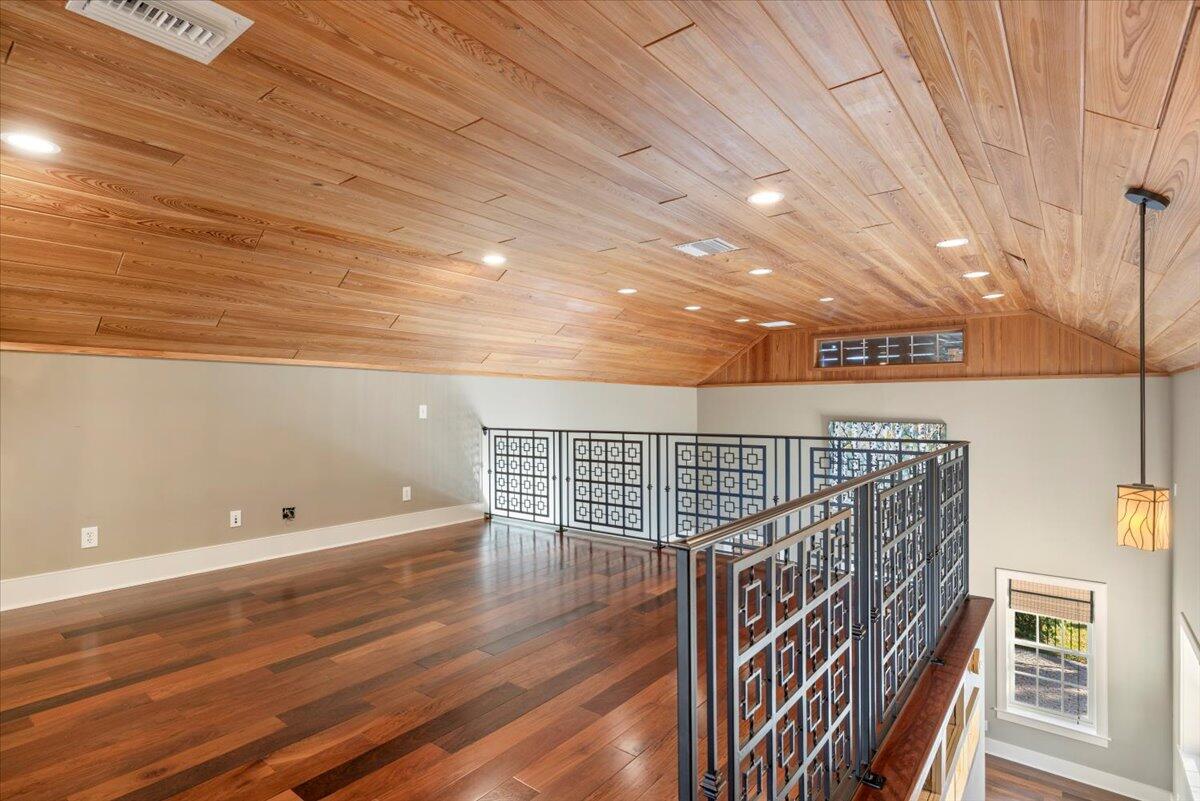 531 Sunset Boulevard Property Photo 23