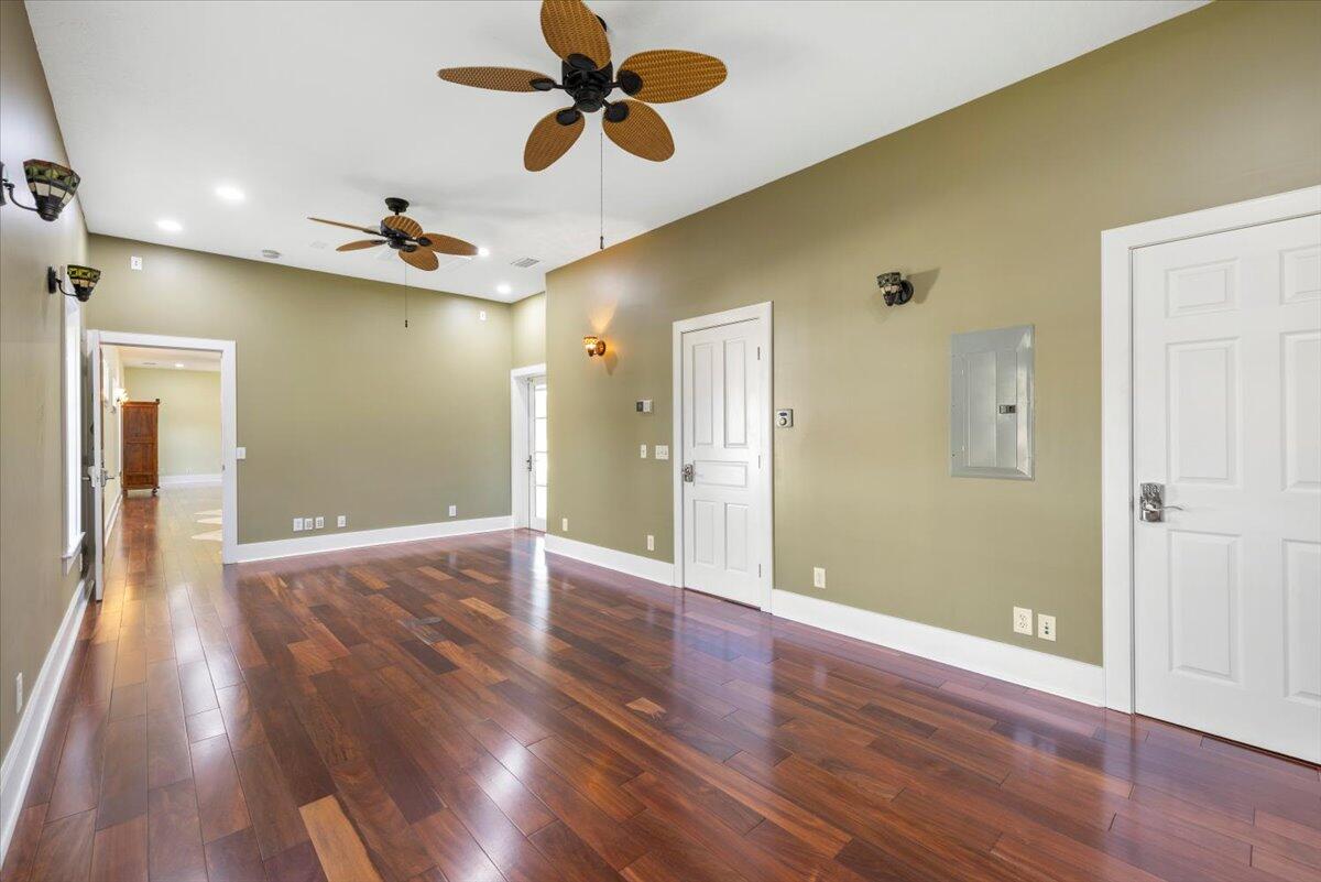 531 Sunset Boulevard Property Photo 30