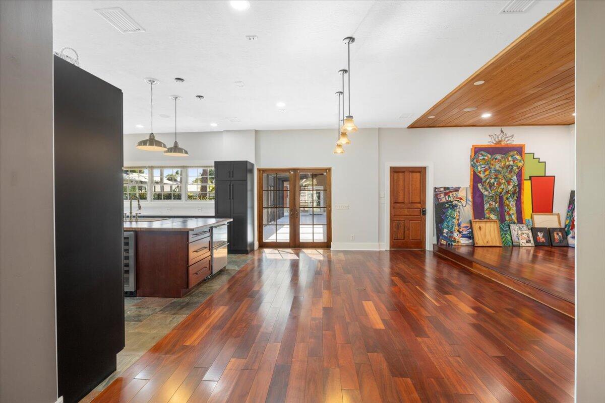 531 Sunset Boulevard Property Photo 41