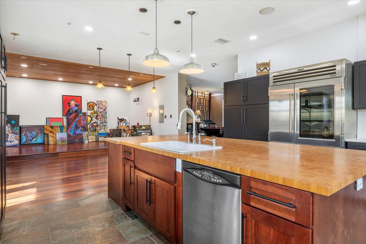 531 Sunset Boulevard Property Photo 48