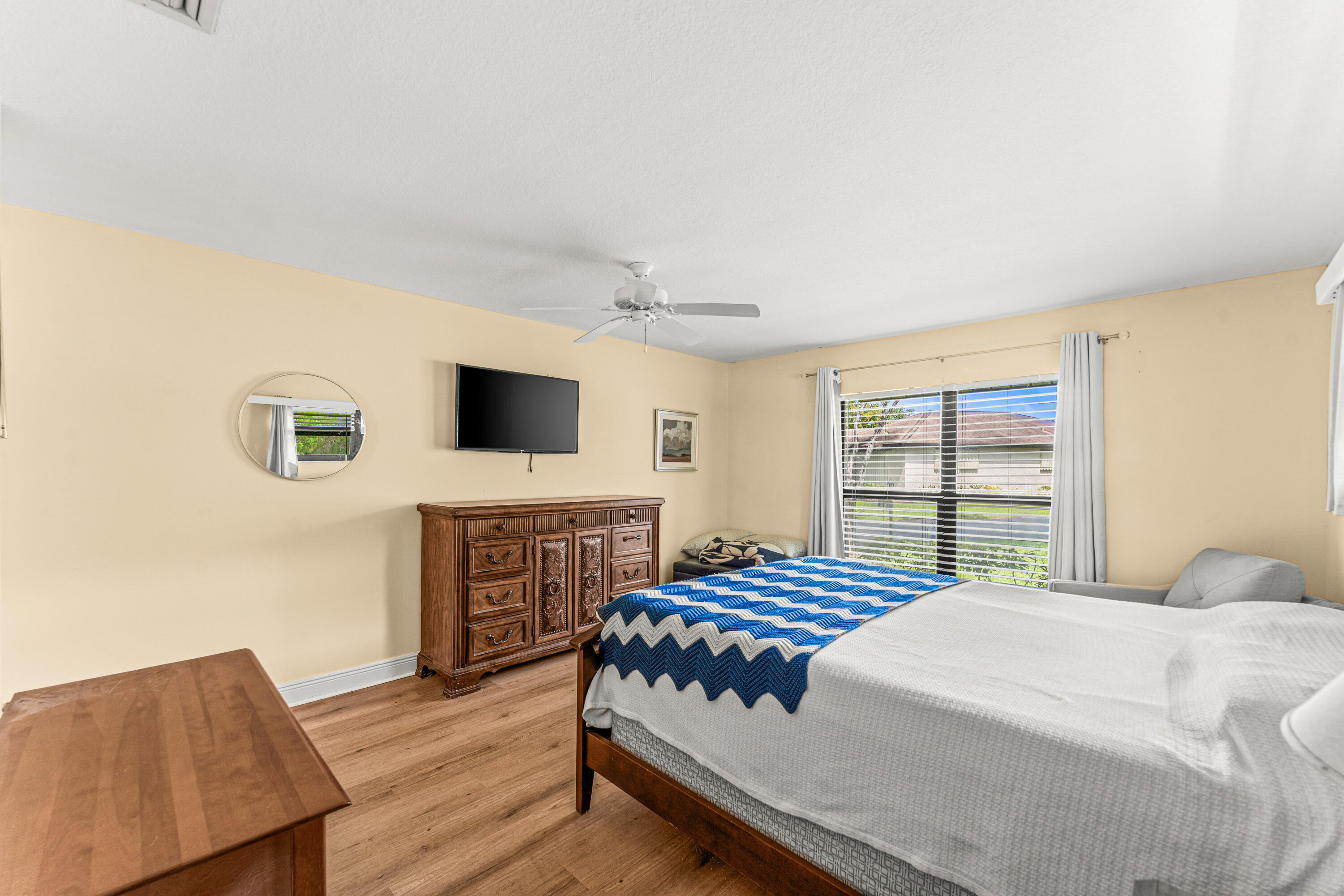 4727 Storkwood Lane A Property Photo 20