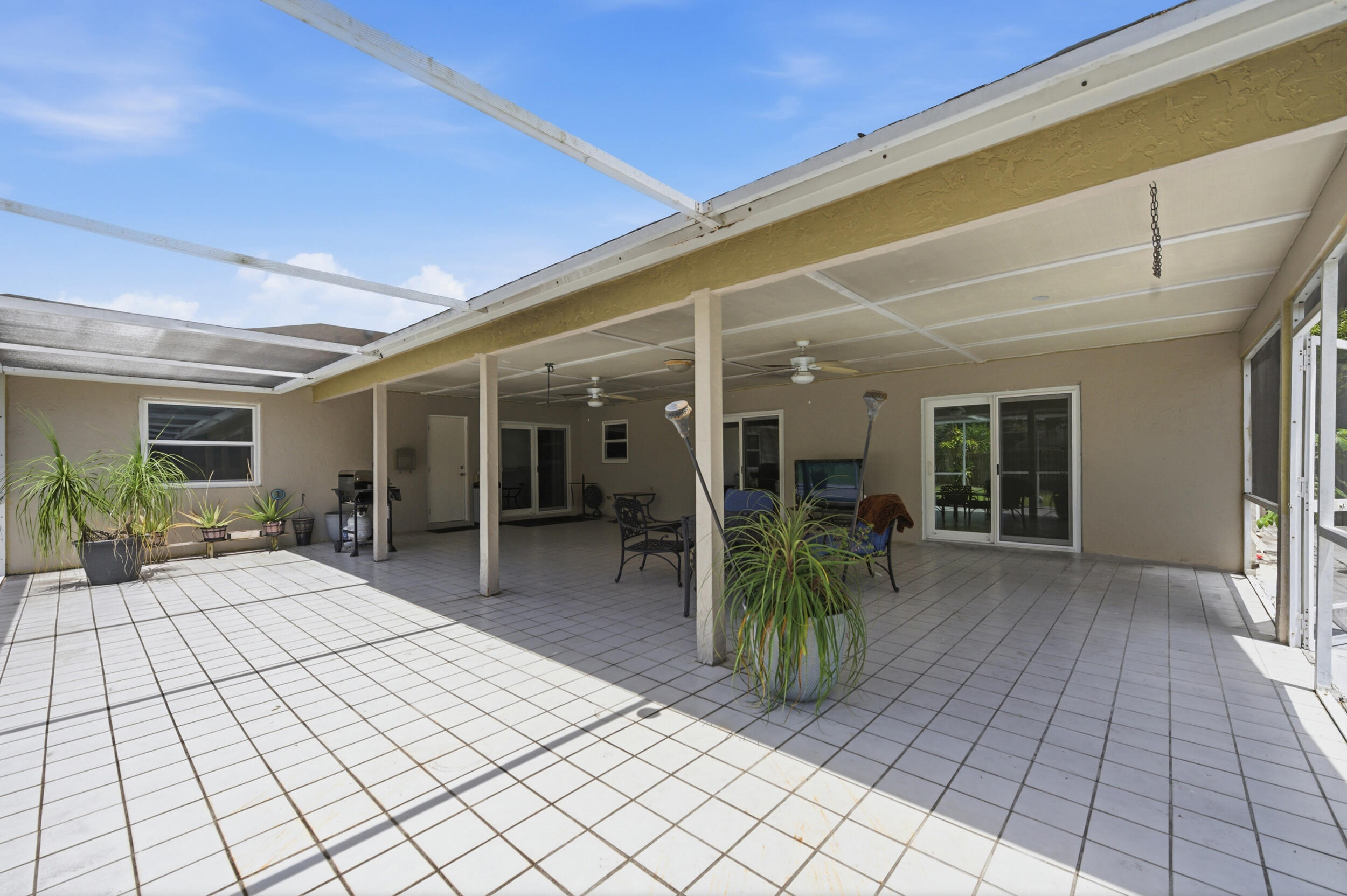1405 Chappard Court Property Photo 5