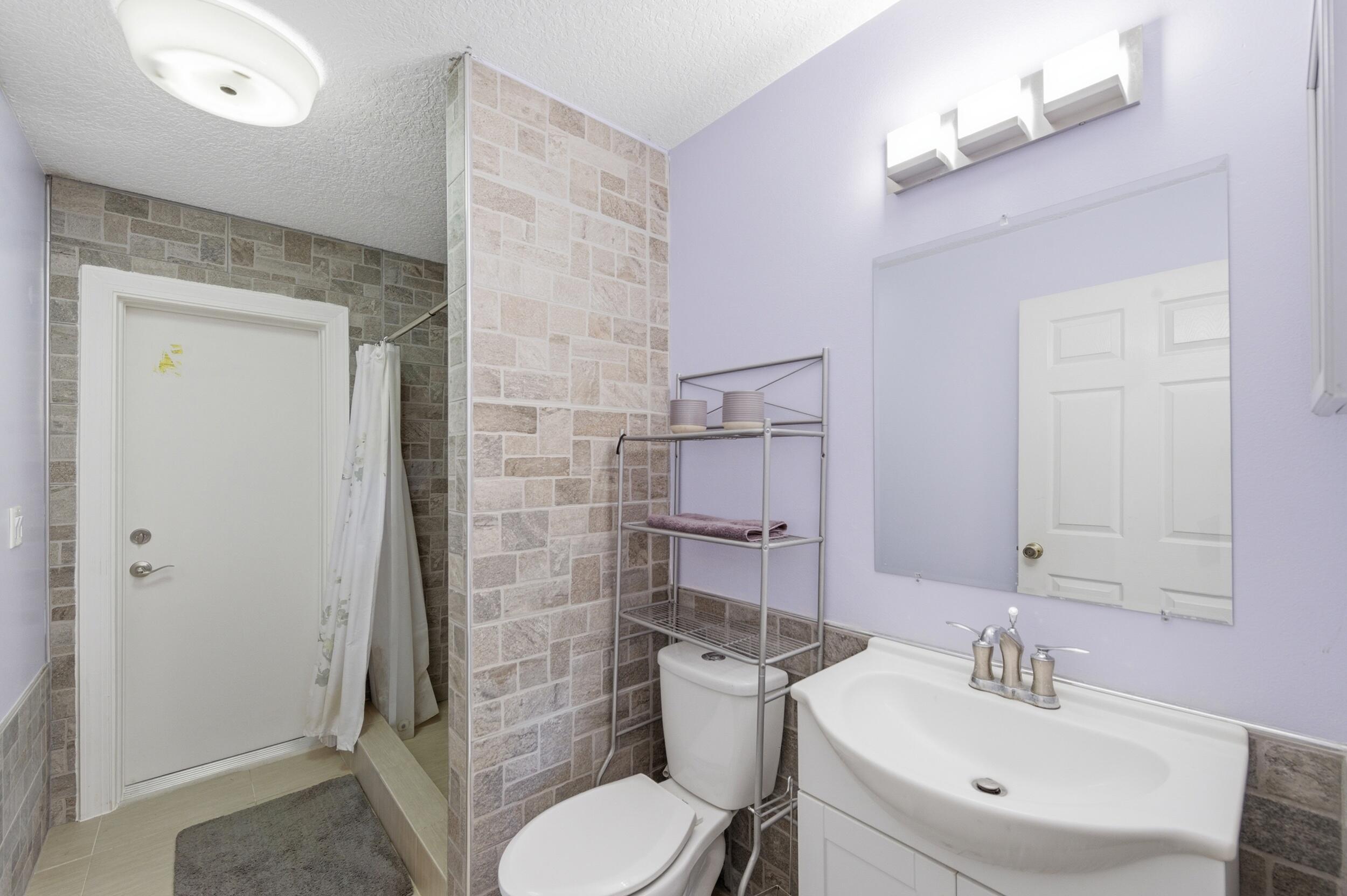 1405 Chappard Court Property Photo 22