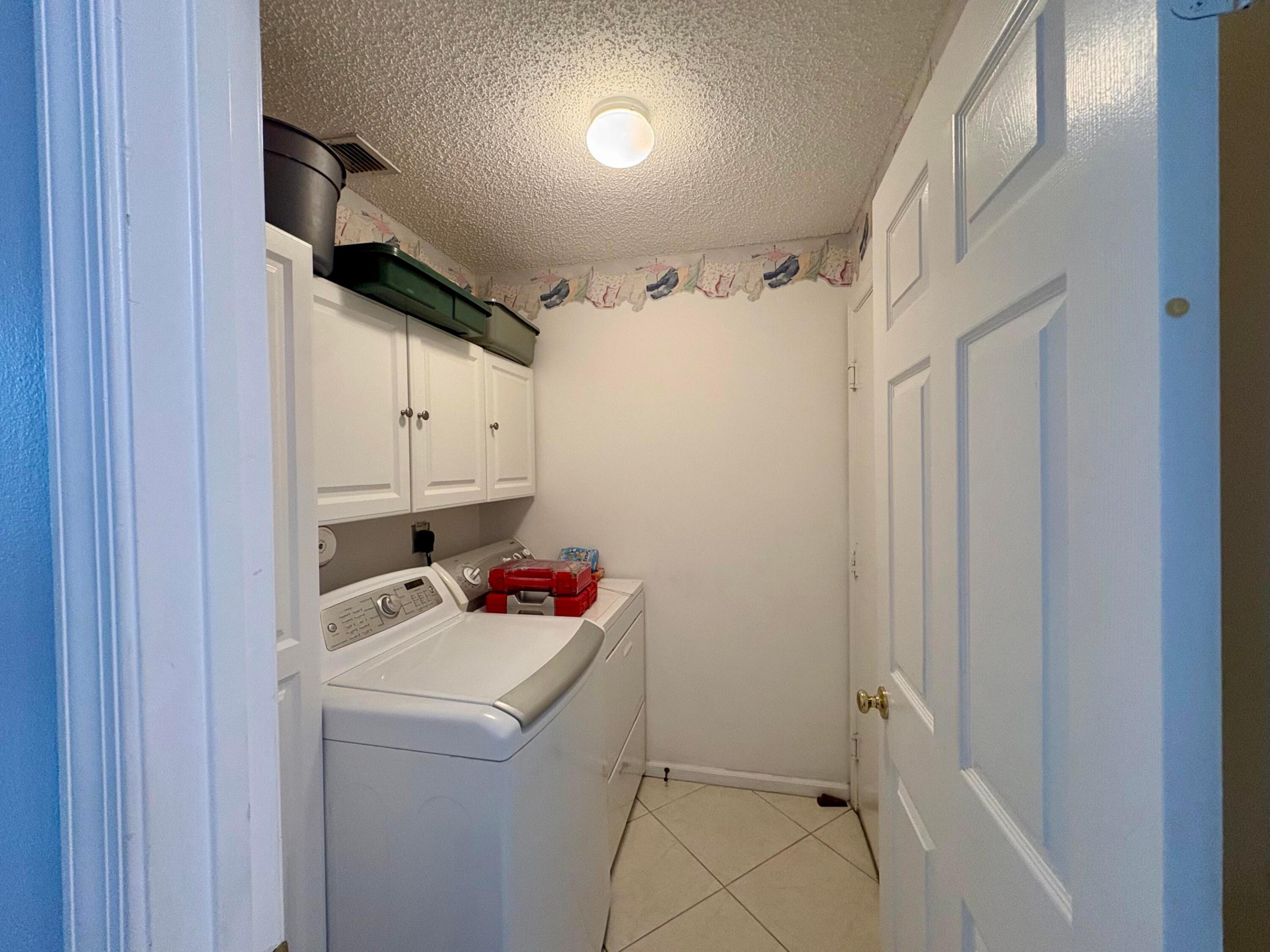 3771 Newport Avenue Property Photo 8