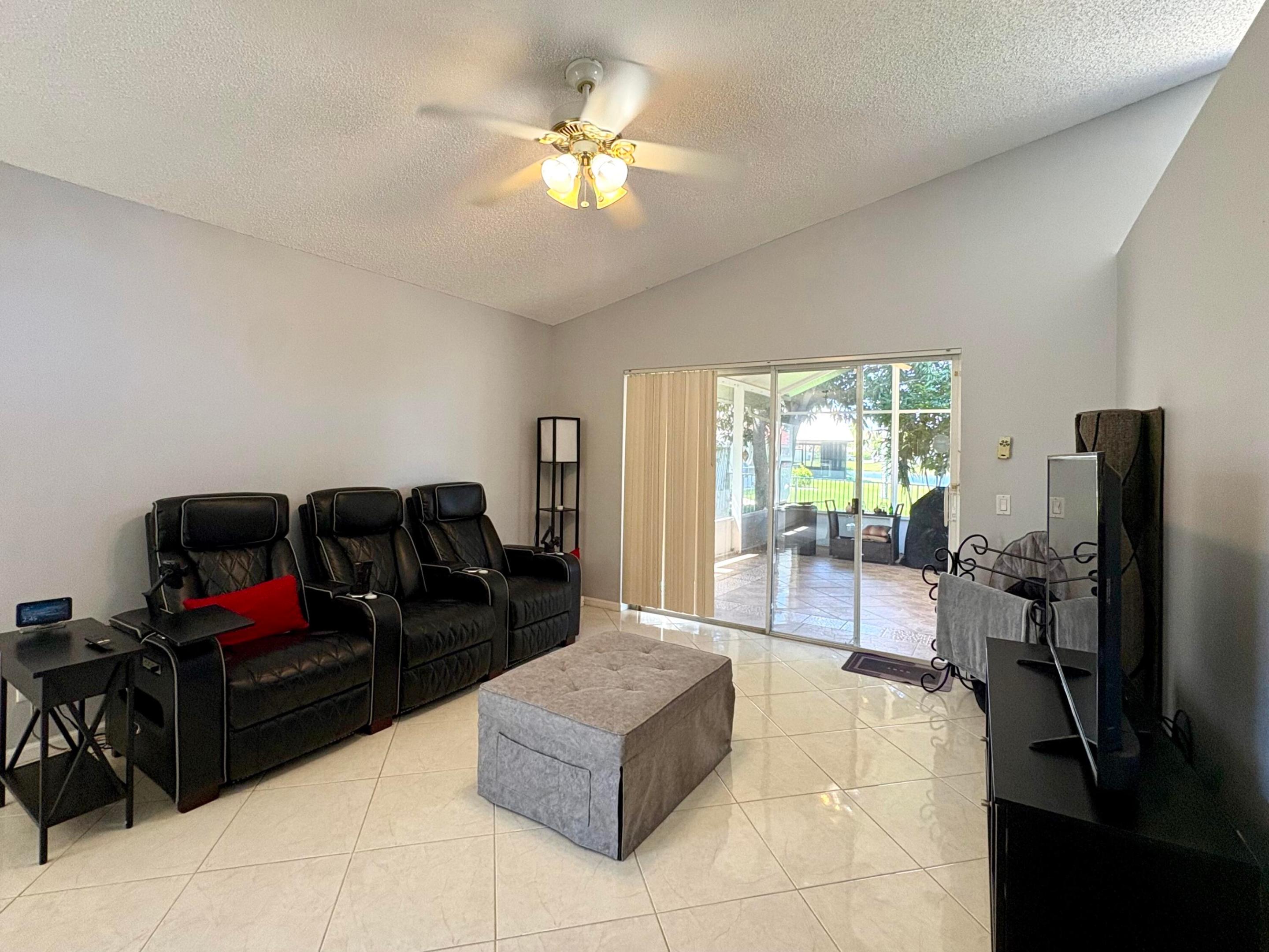 3771 Newport Avenue Property Photo 15