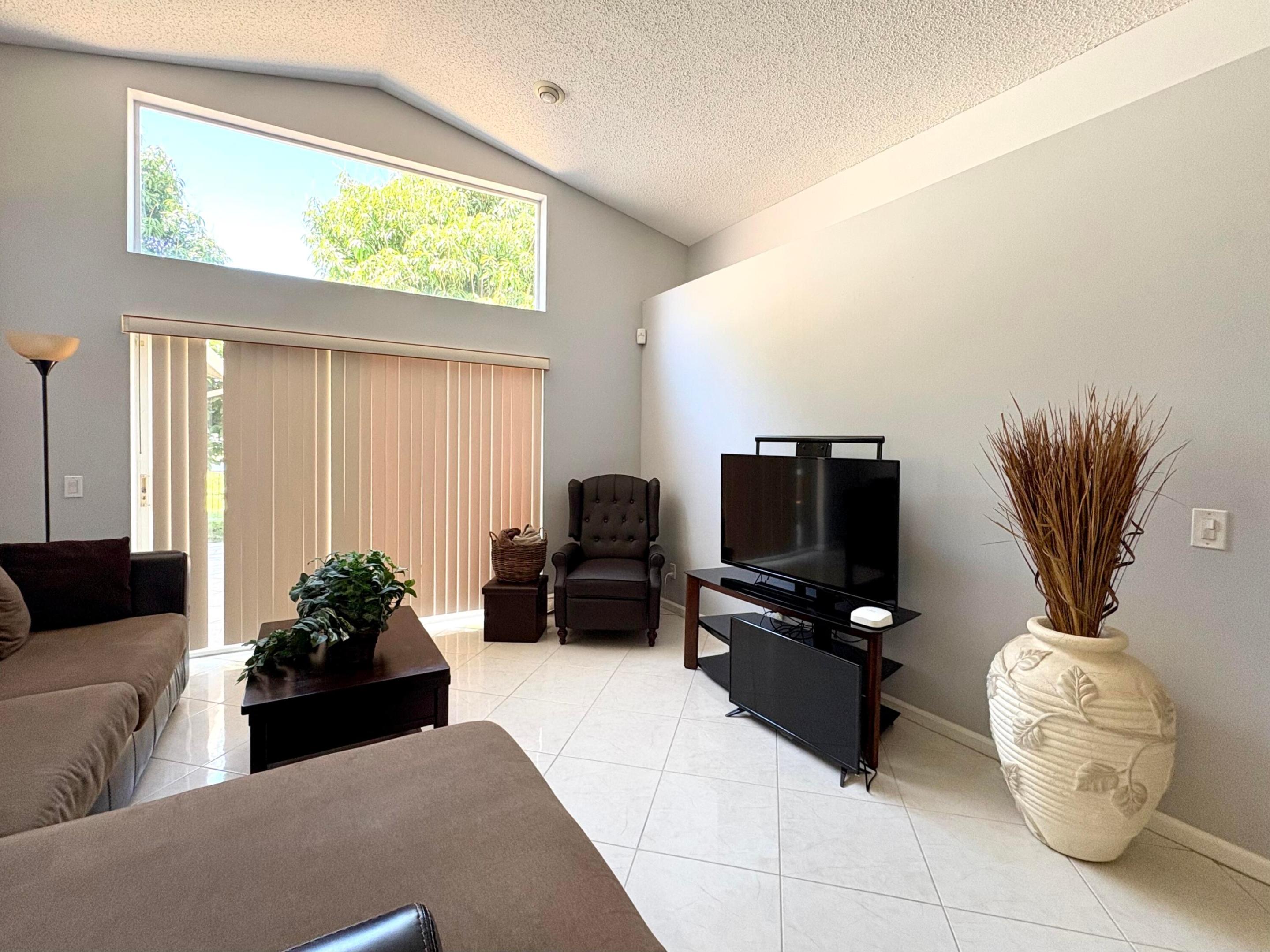 3771 Newport Avenue Property Photo 17